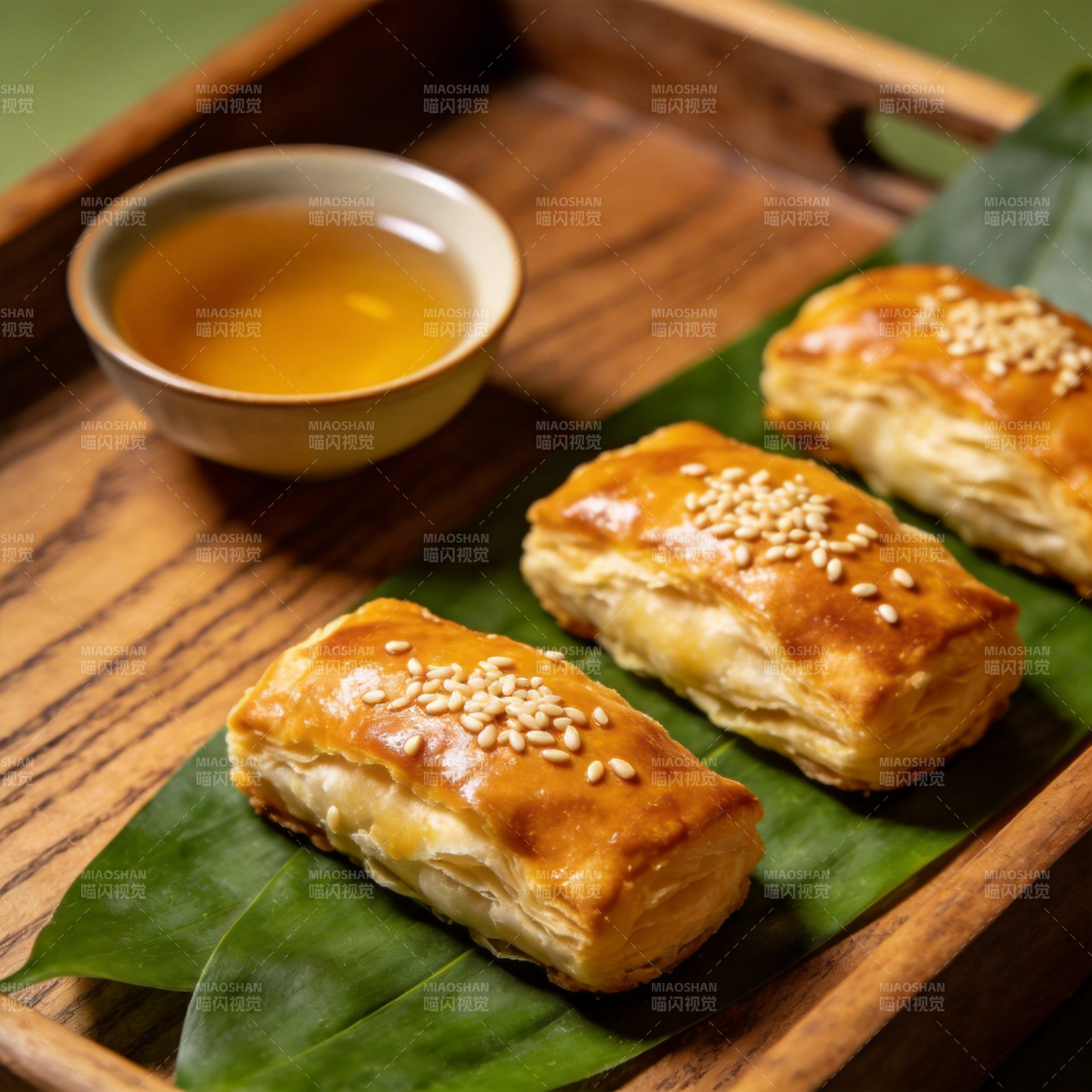 金黄酥皮点心图片