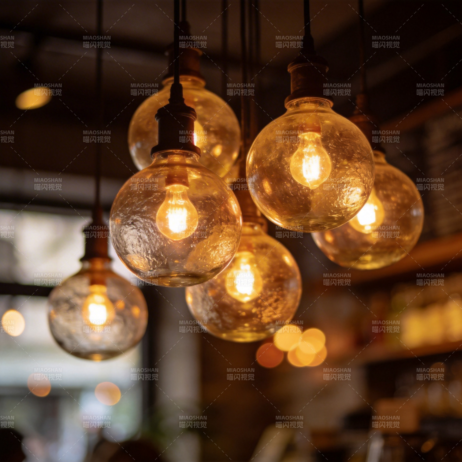暖光灯饰悬挂图片