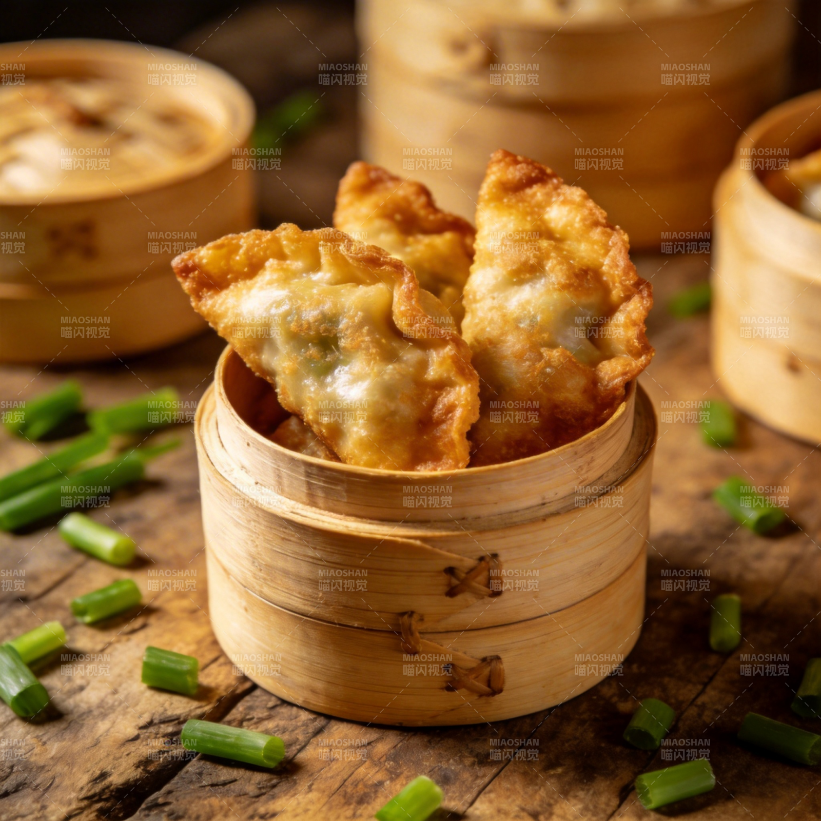 金黄酥脆煎饺图片