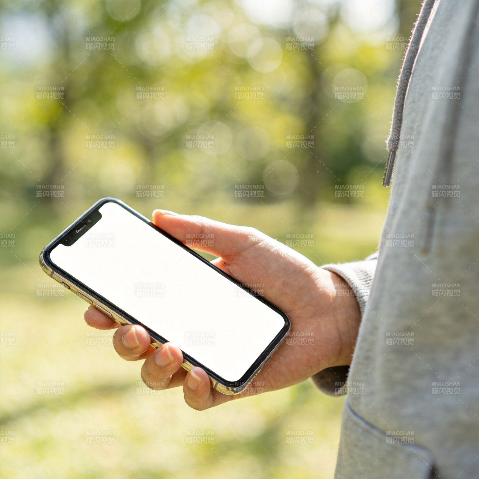 户外手持手机图片