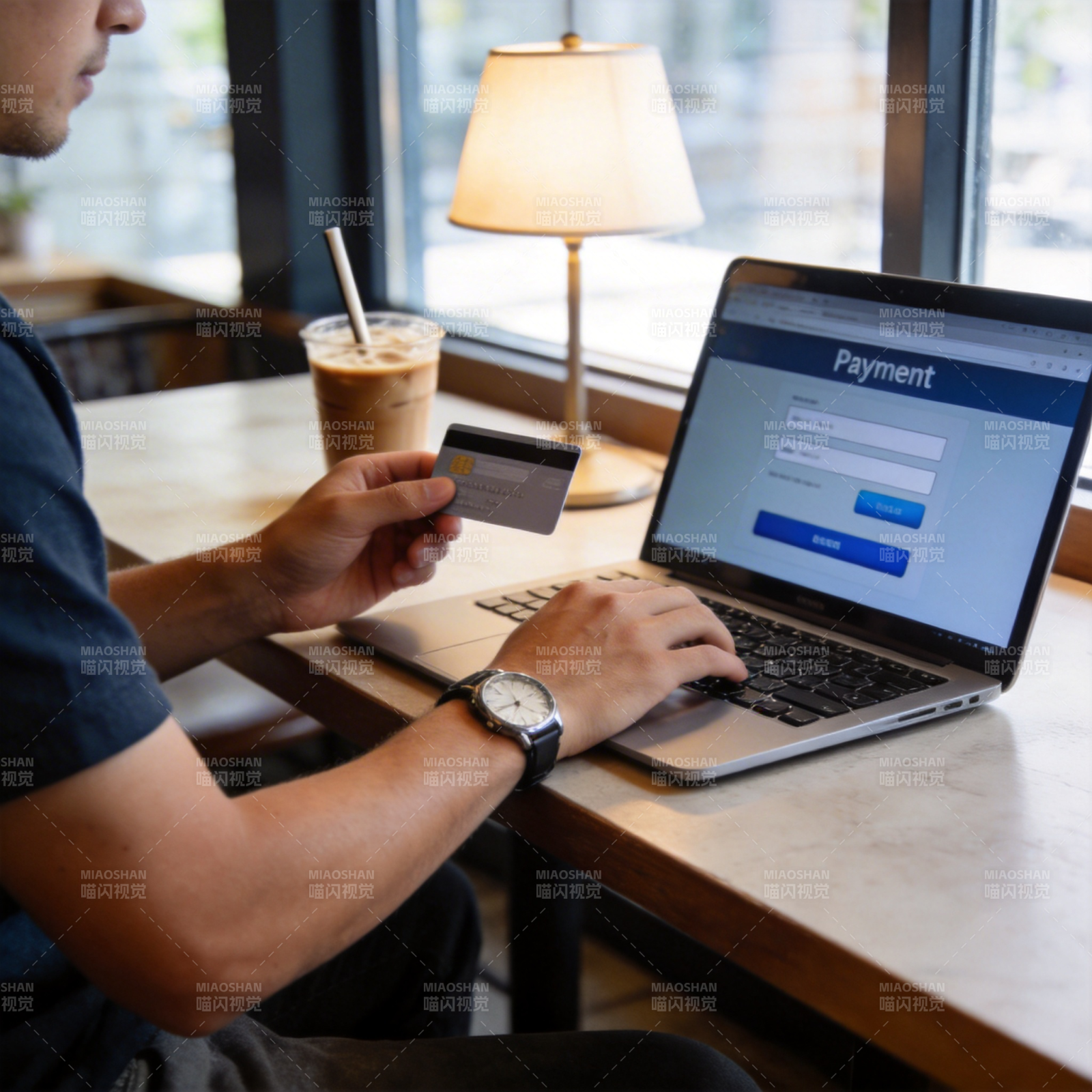 在线支付场景图片