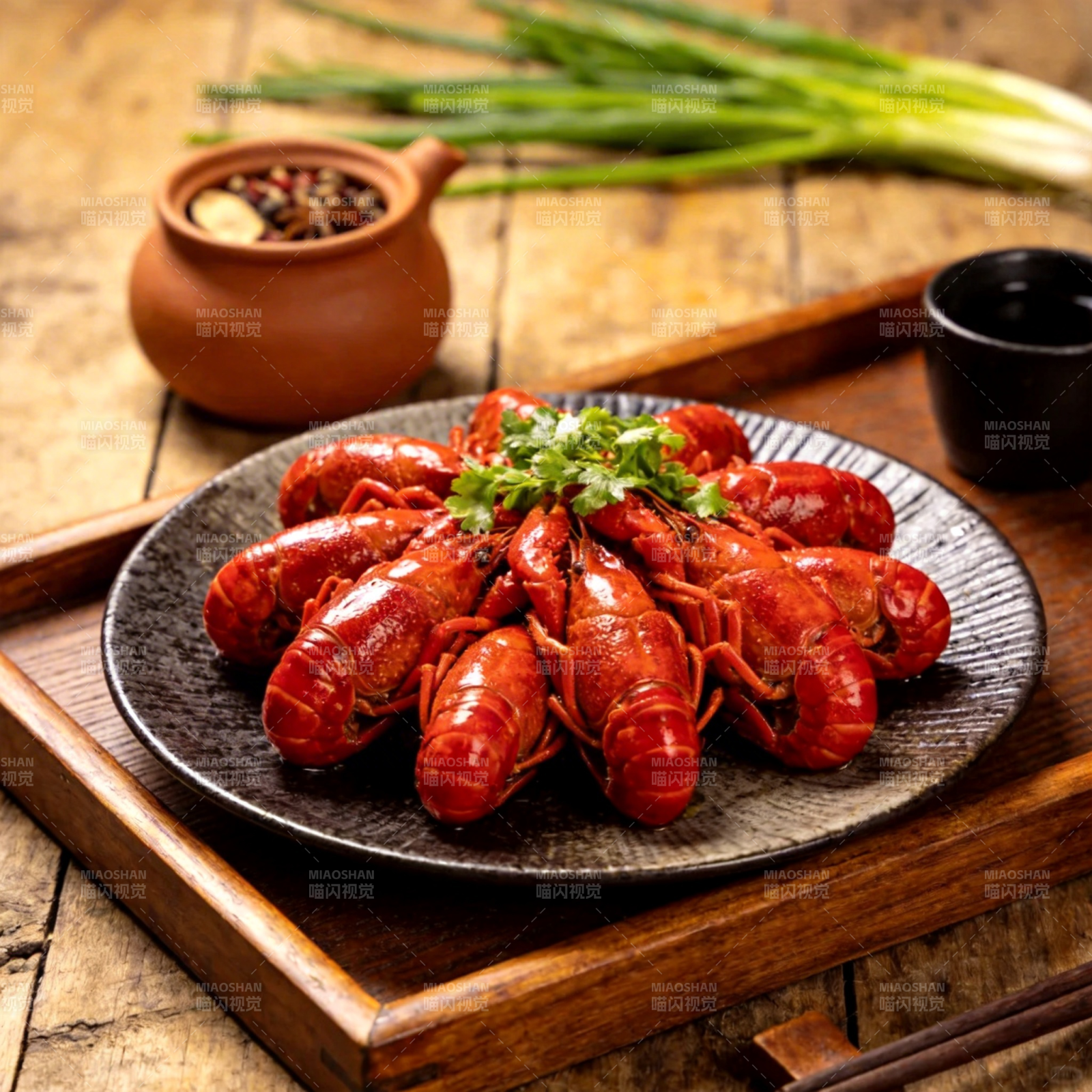 香辣小龙虾图片
