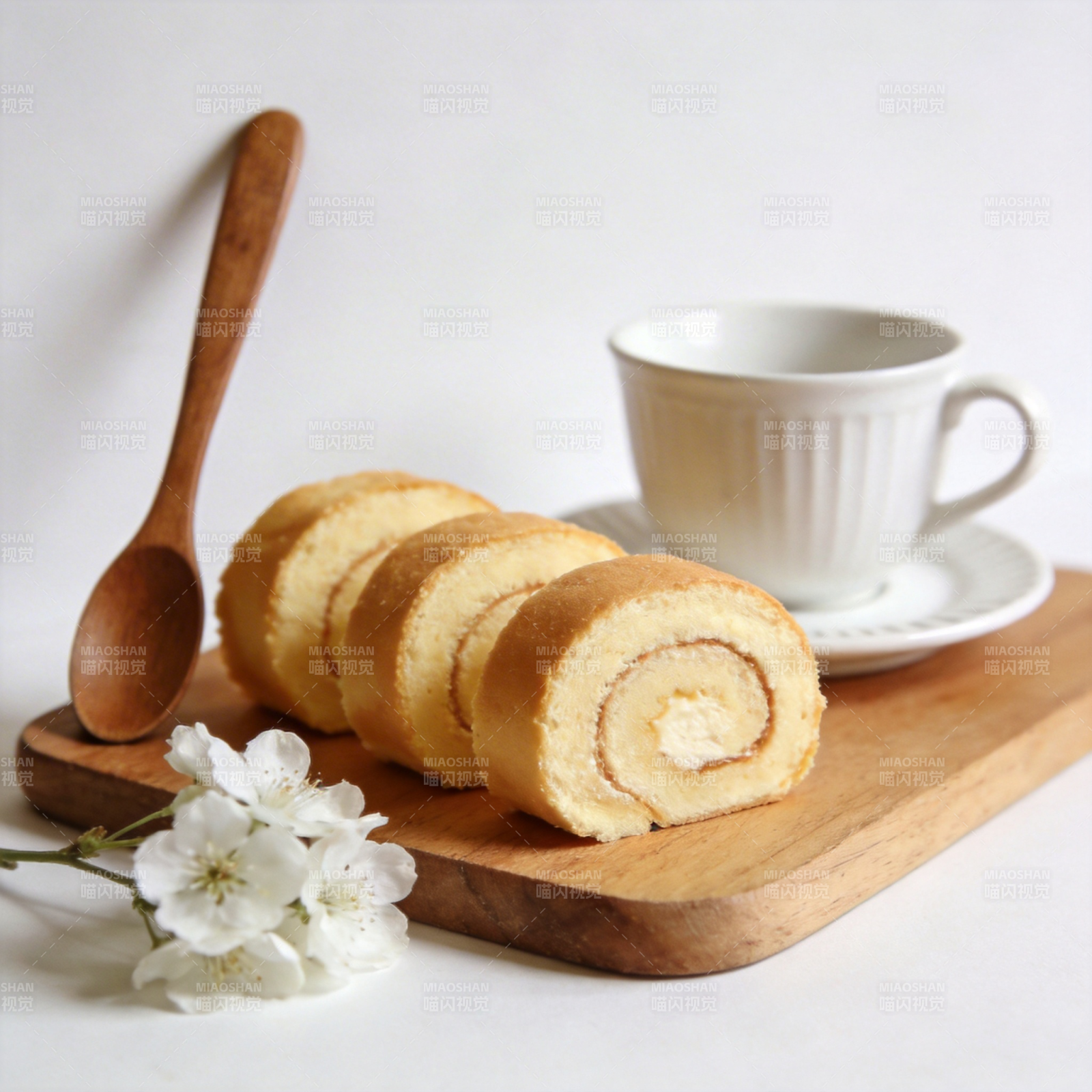 蛋糕卷与茶时光图片