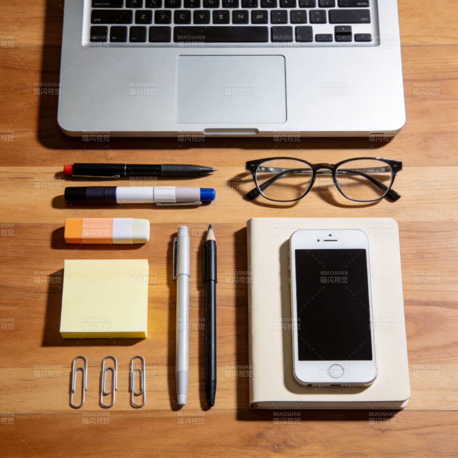 办公桌面整理图片