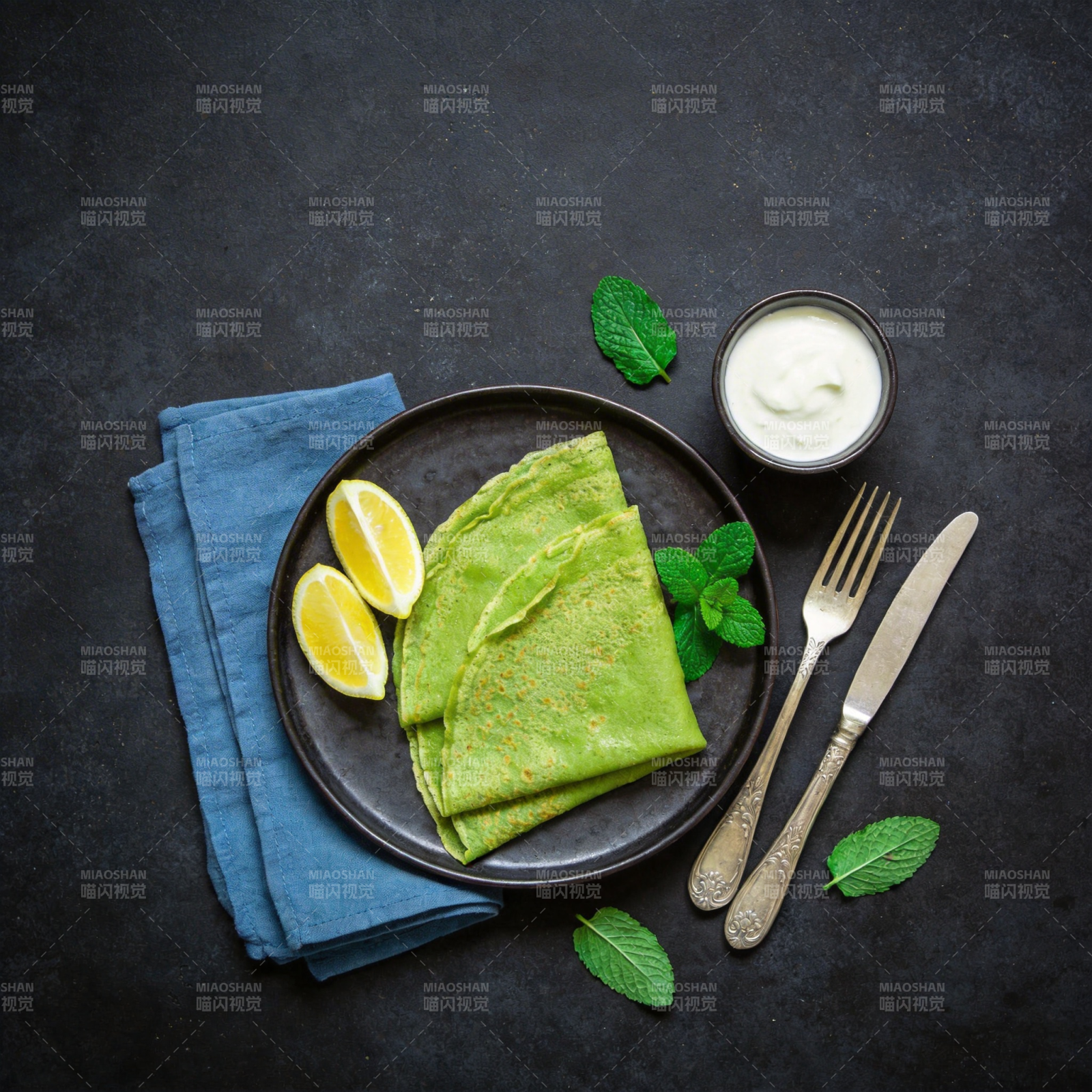 薄荷煎饼配柠檬图片