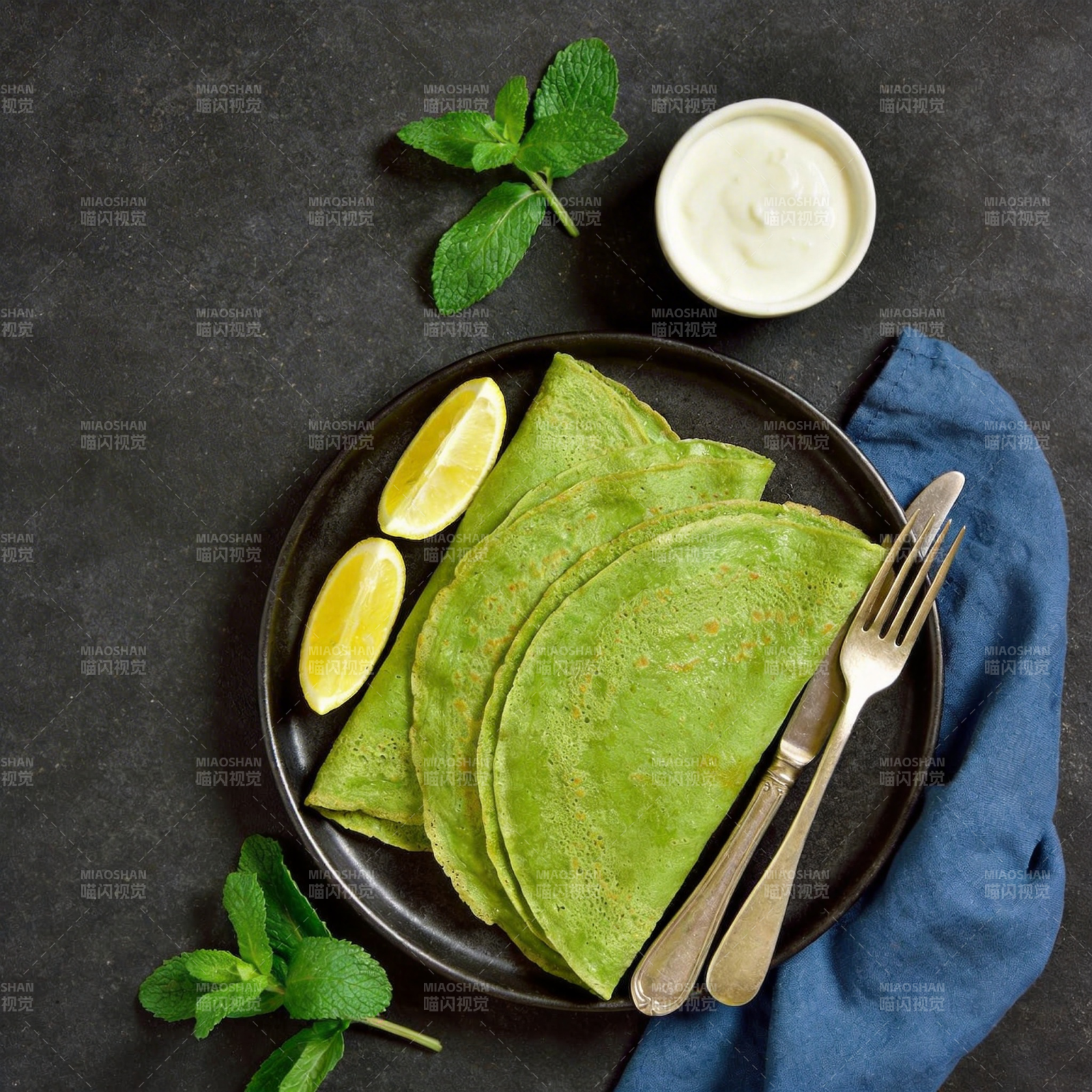 薄荷煎饼配柠檬图片