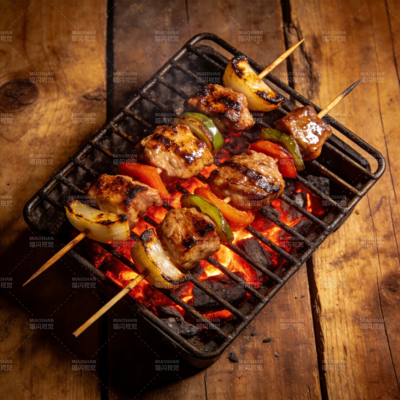 烤肉串火焰烧烤图片