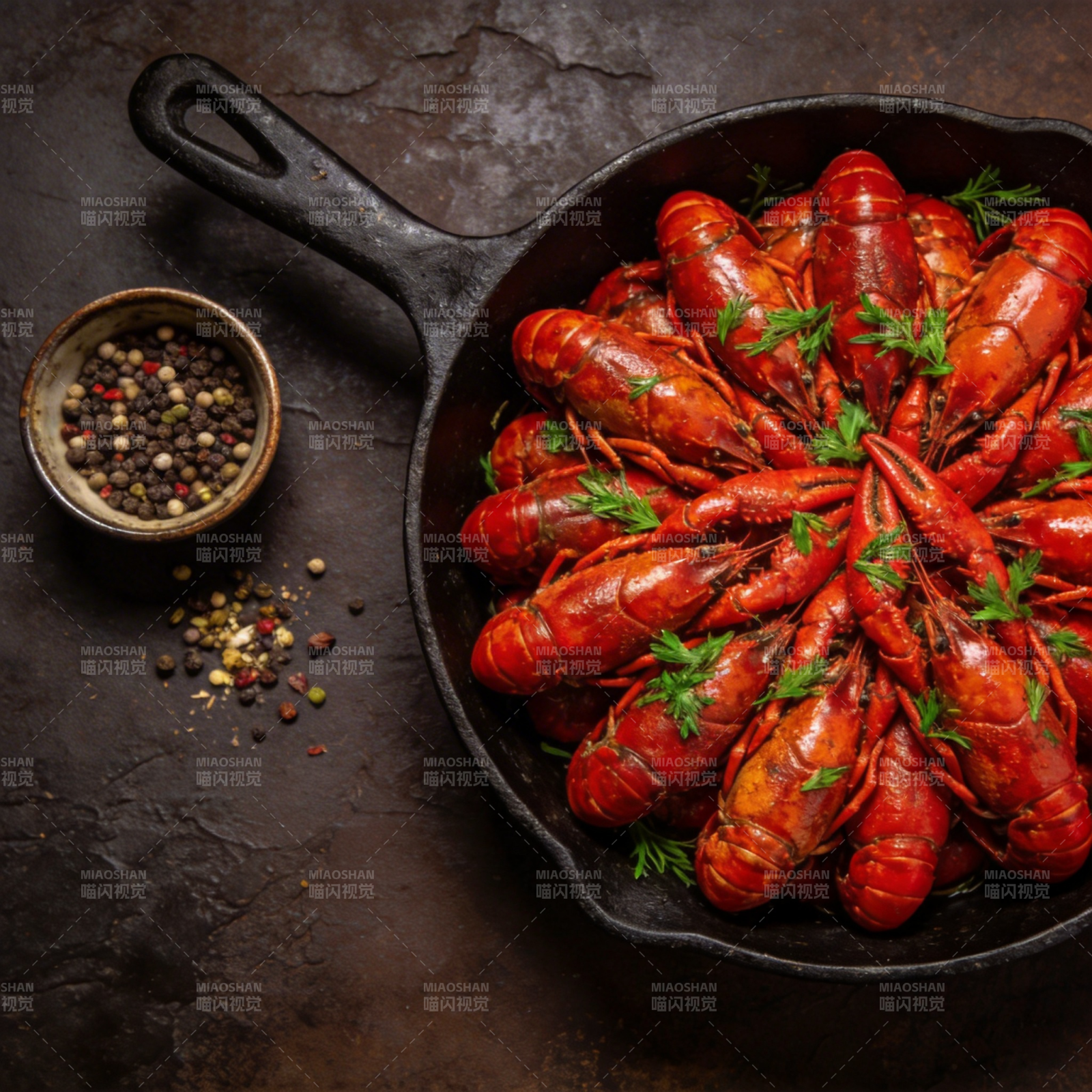 香辣小龙虾盛宴图片