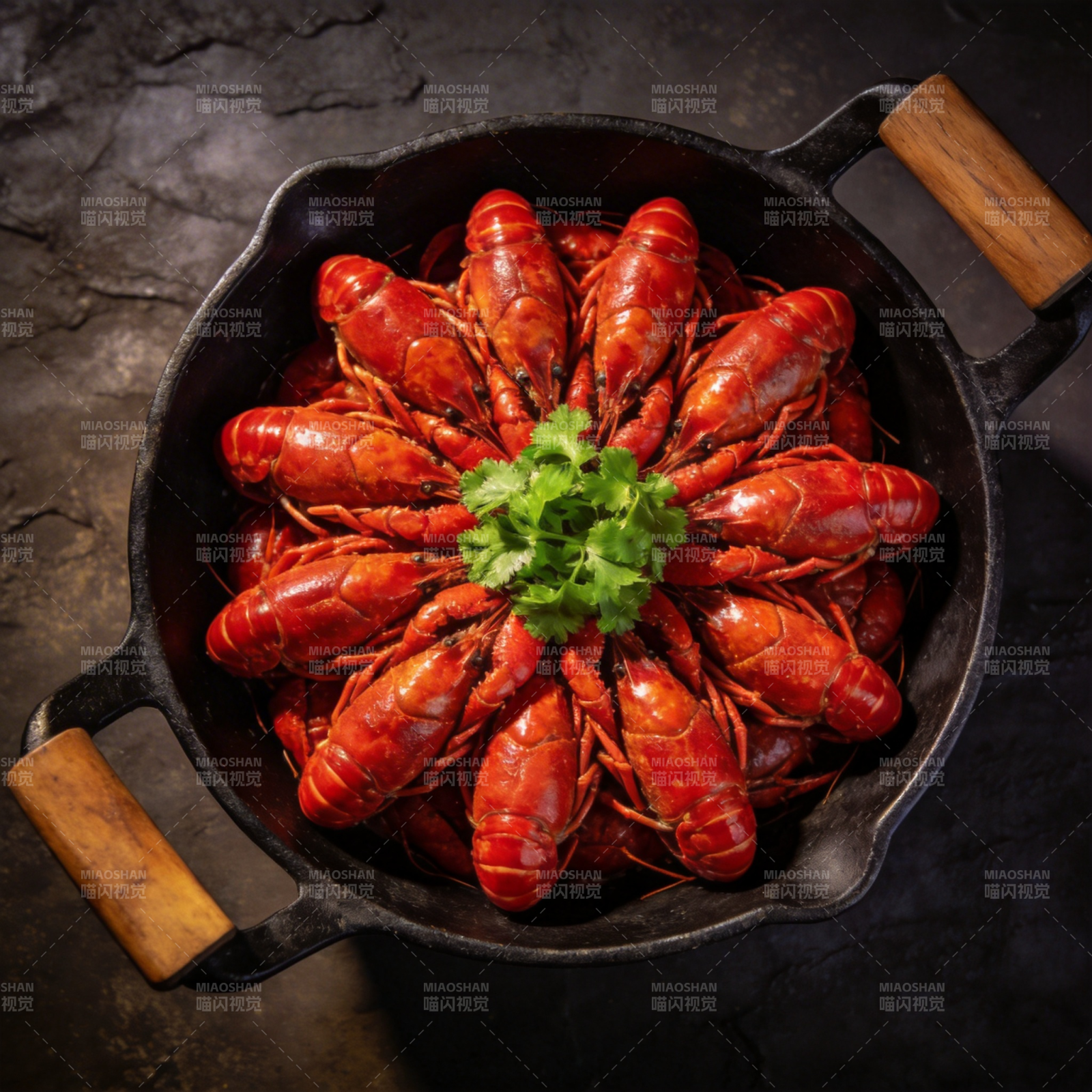红焖小龙虾图片