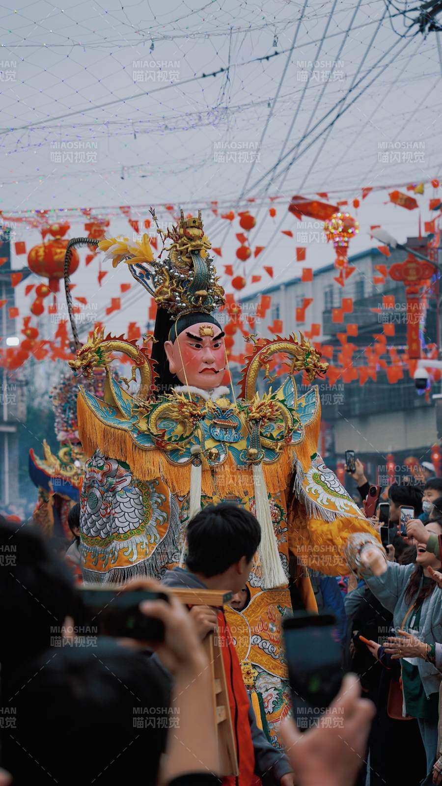 巡游盛景之金甲神将图片