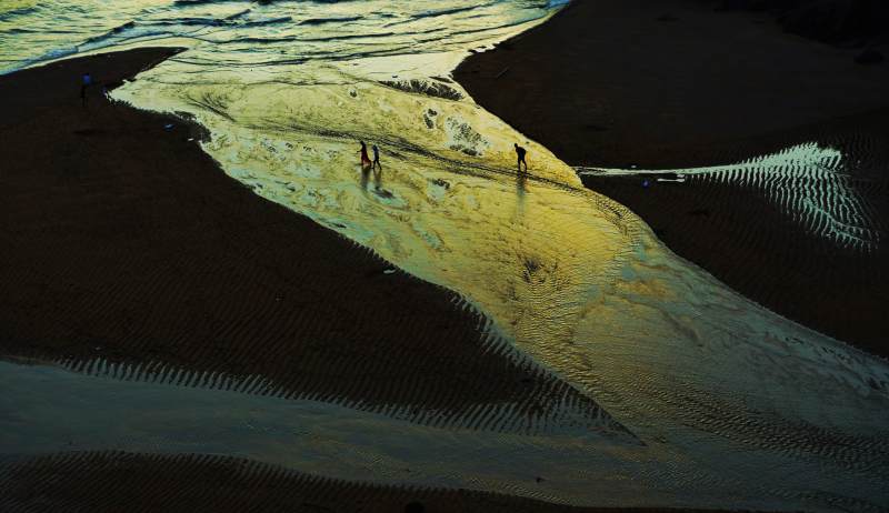 霞浦滩涂光影行迹图片