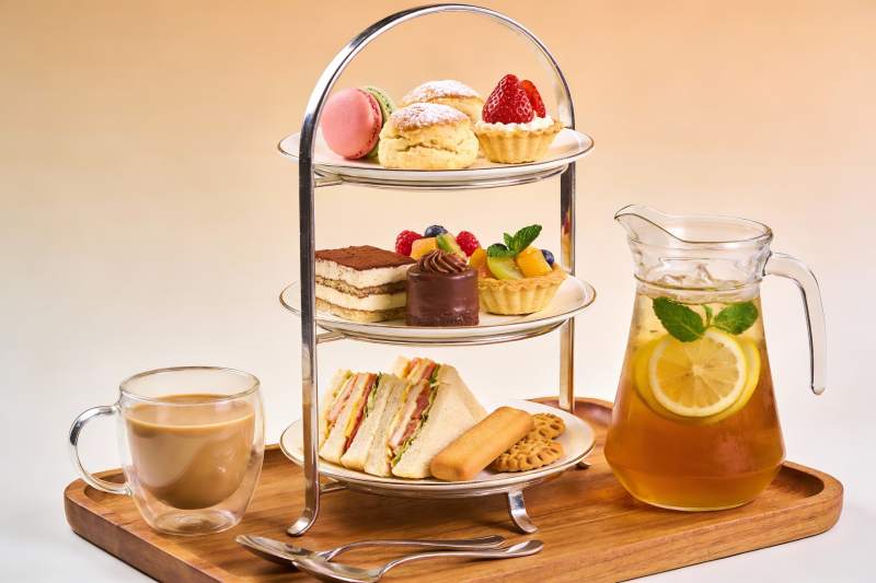 三层点心架配下午茶图片