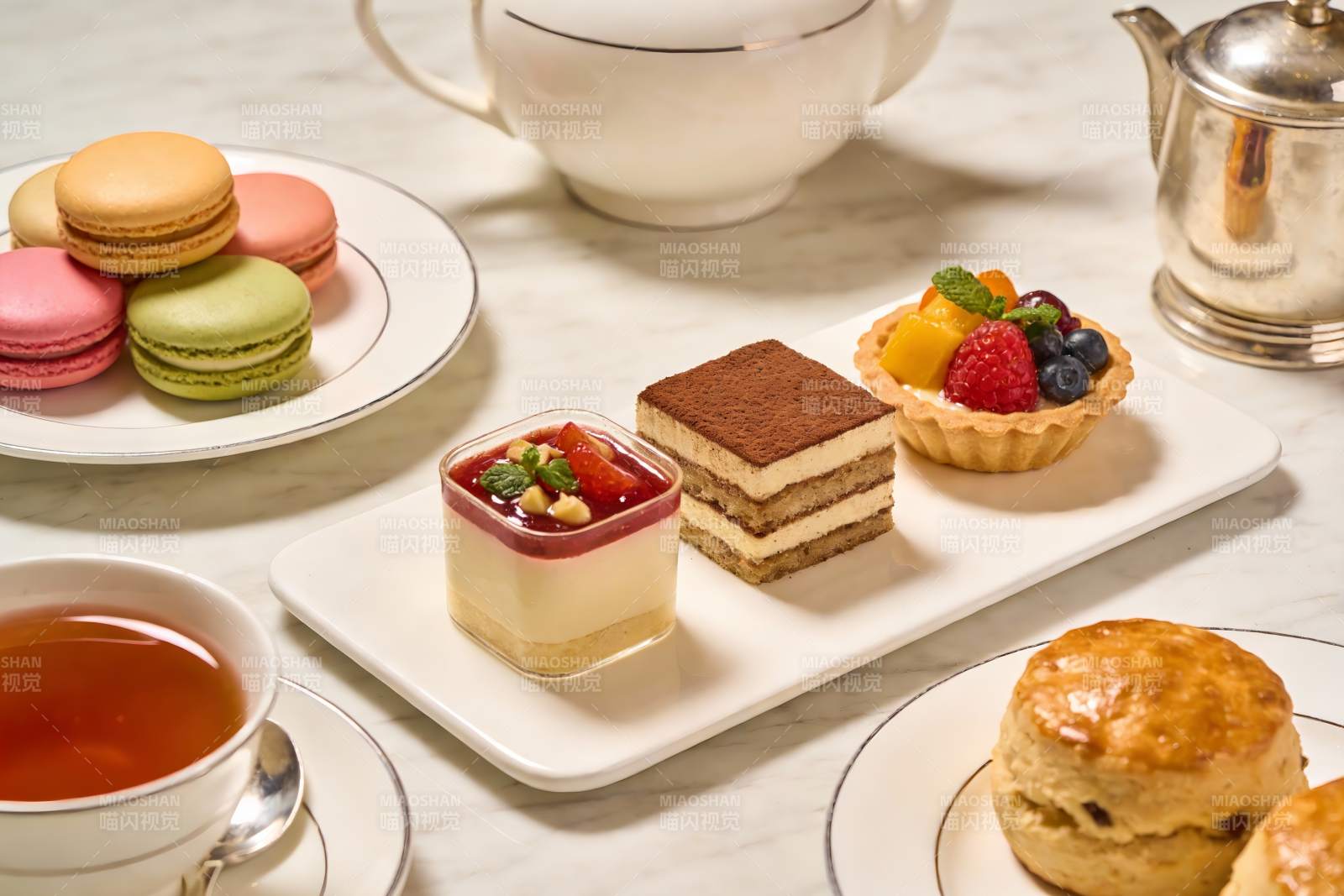 精致下午茶甜点与茶饮图片