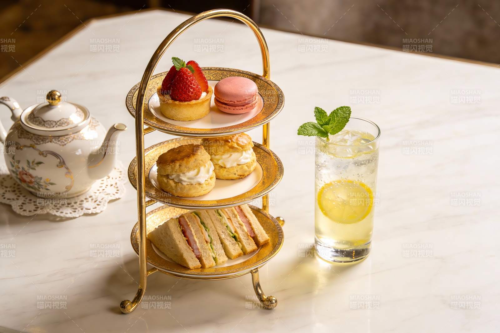 精致下午茶三层架摆盘图片