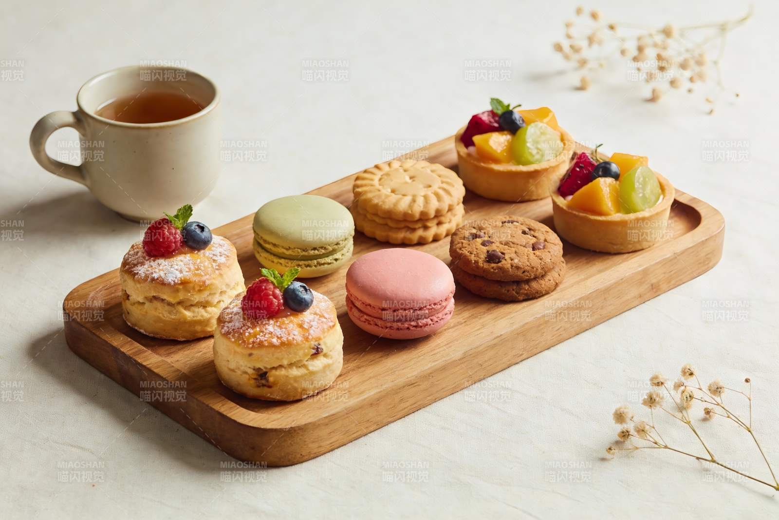 精致下午茶甜点与茶饮图片