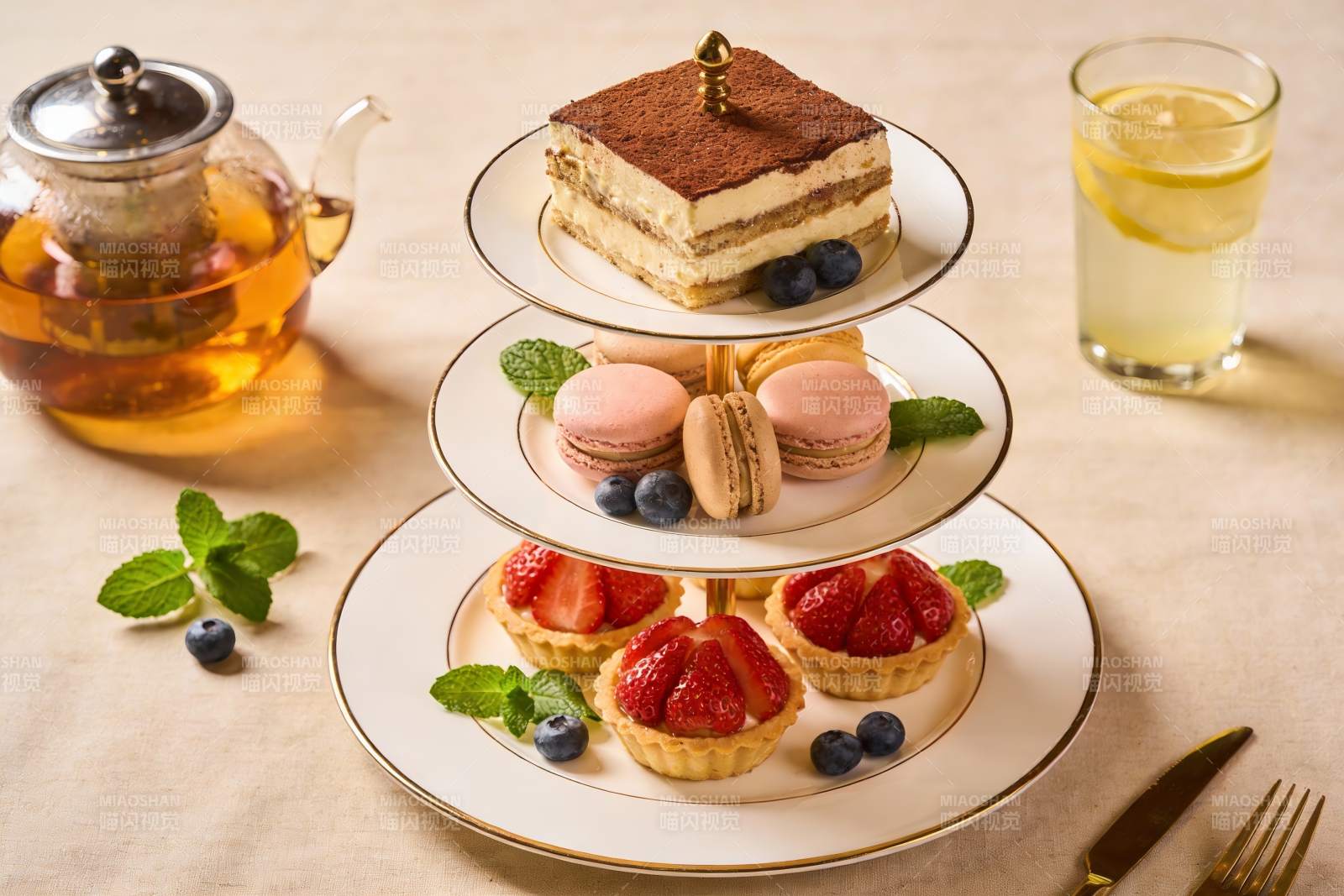 精致下午茶甜点与茶饮图片