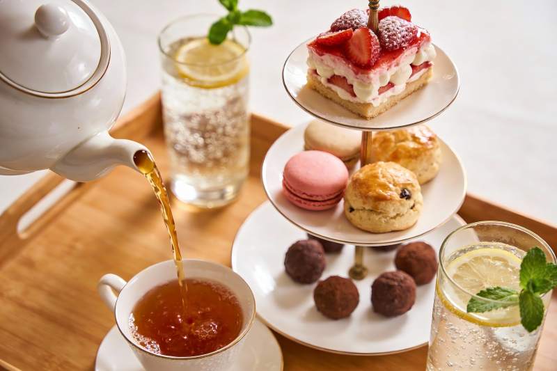 英式下午茶点心与茶饮图片