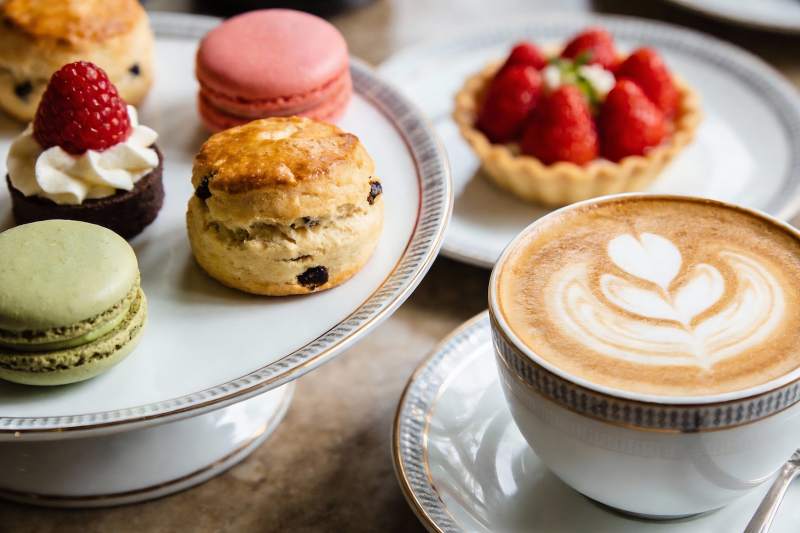 下午茶甜点与咖啡图片