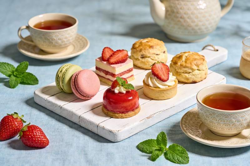 精致下午茶甜点与茶饮图片