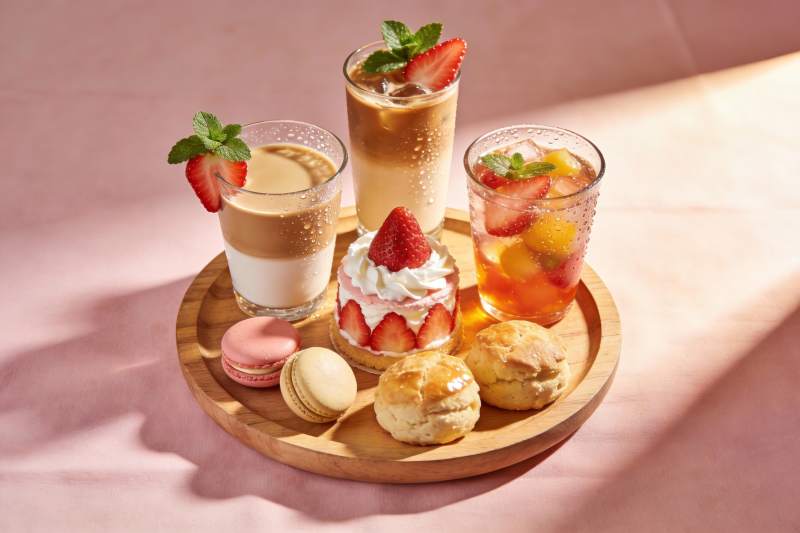 草莓甜品饮品摆盘图片