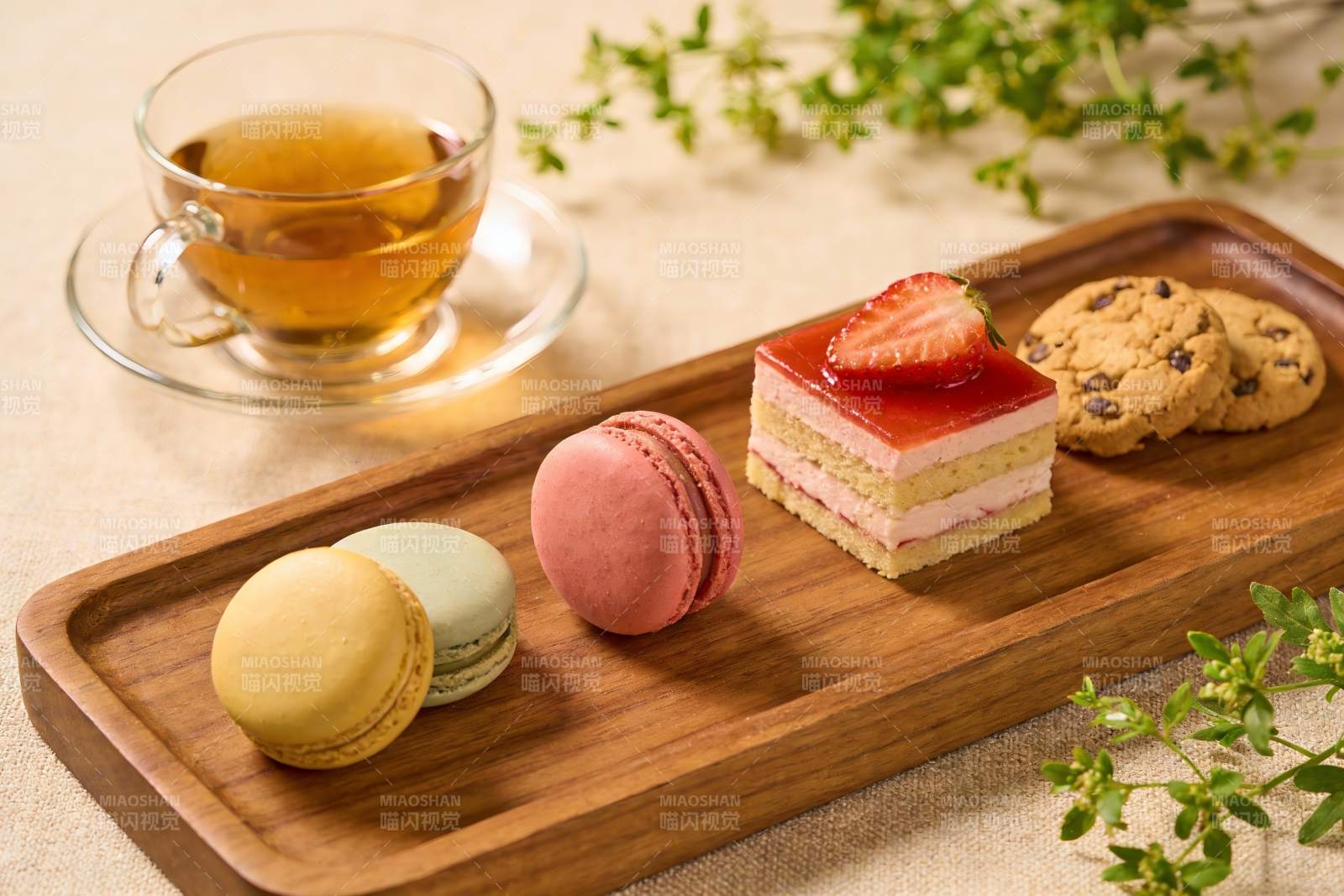 精致下午茶甜点与茶饮图片