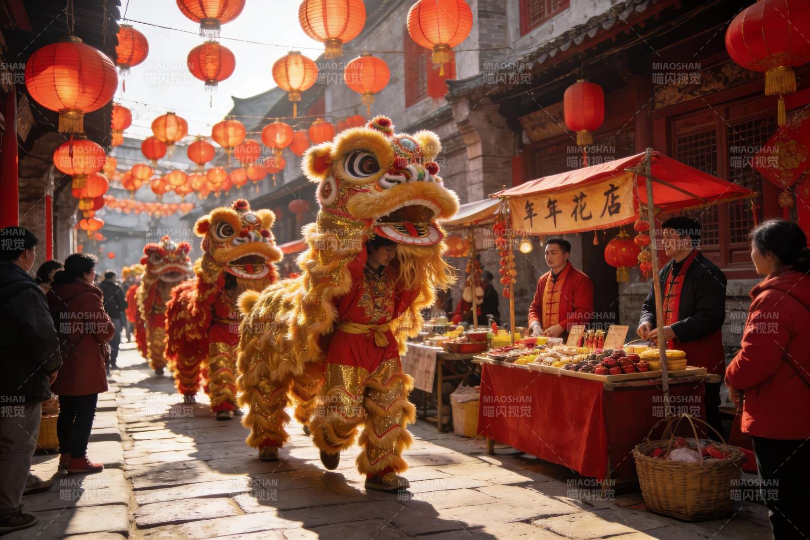 街头舞狮迎新春热闹非凡图片