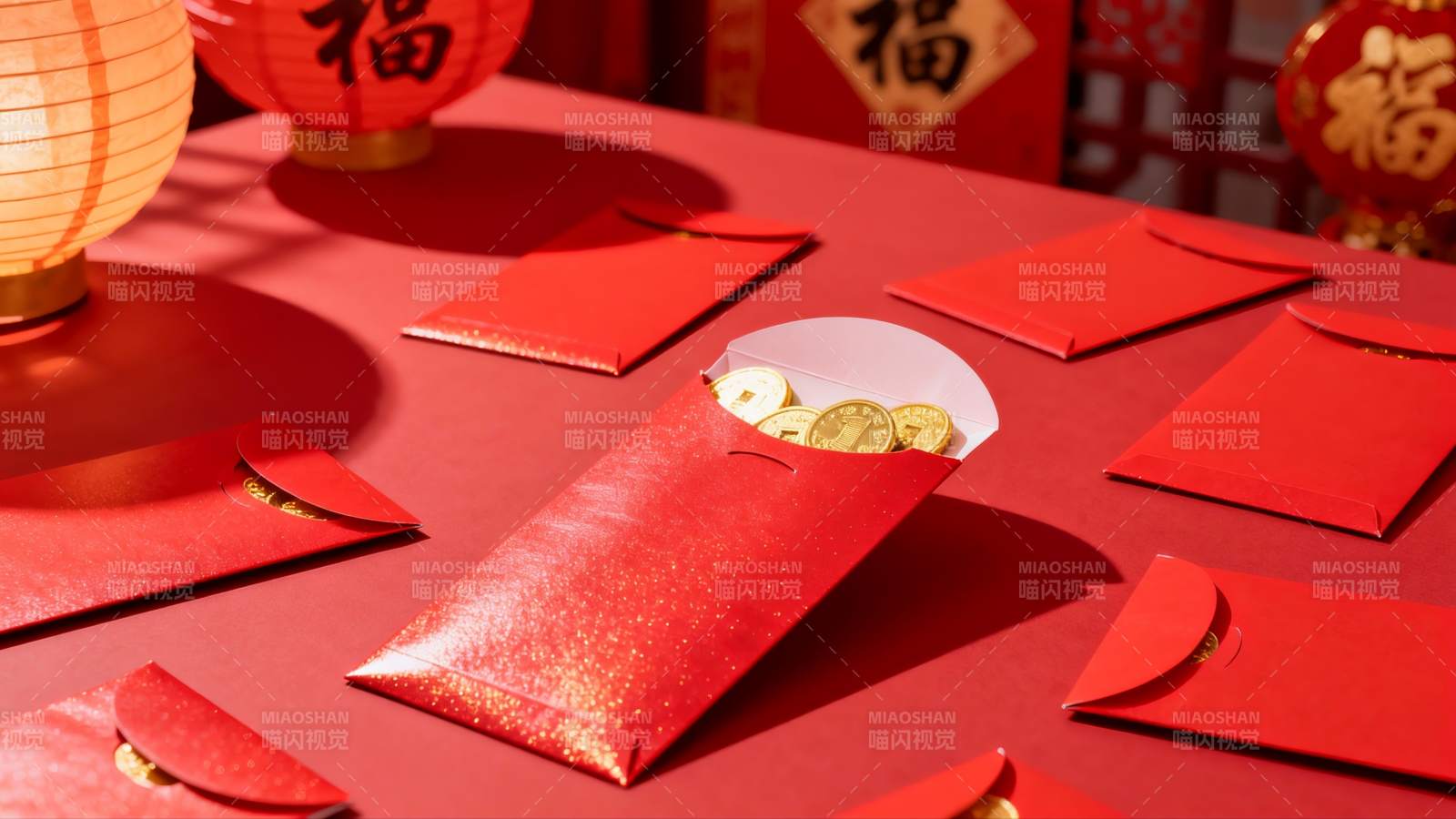 红色红包与金色硬币节日装饰图片