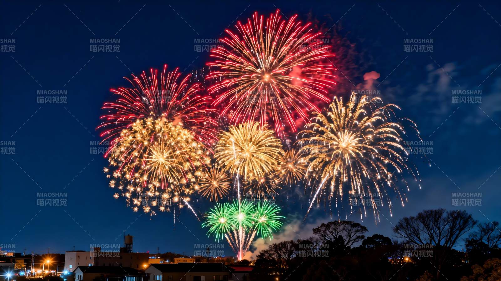 夜空烟花绽放绚丽多彩图片