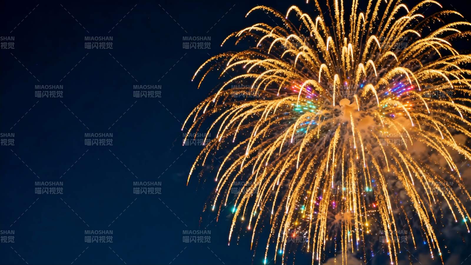 夜空烟花绽放绚丽多彩图片