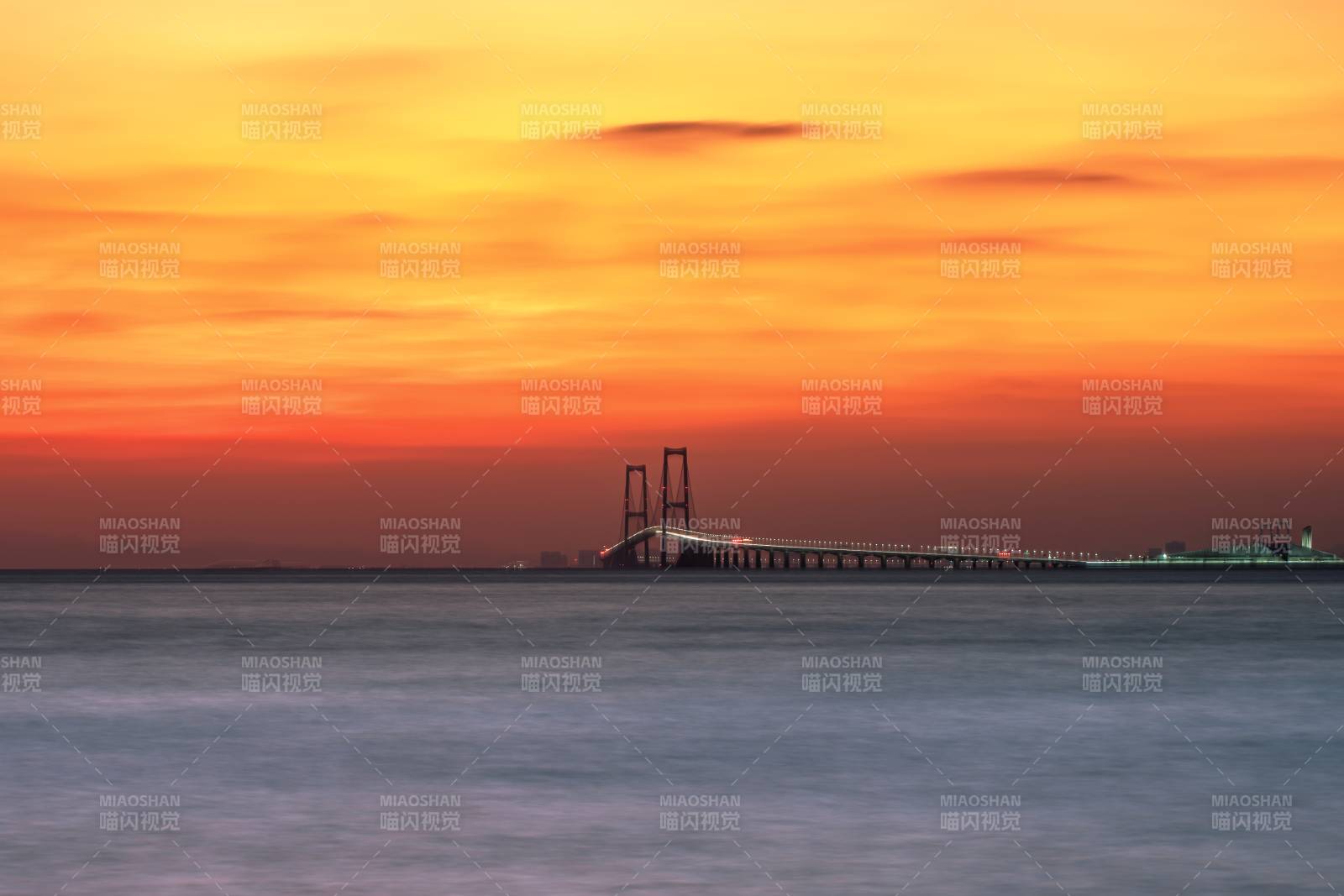 深中通道日落长曝光风光图片