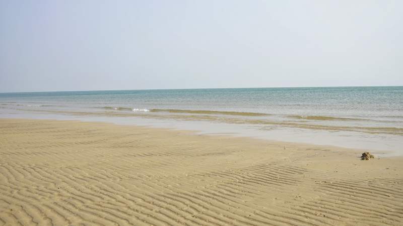 天堂滩宁静海滩风光图片