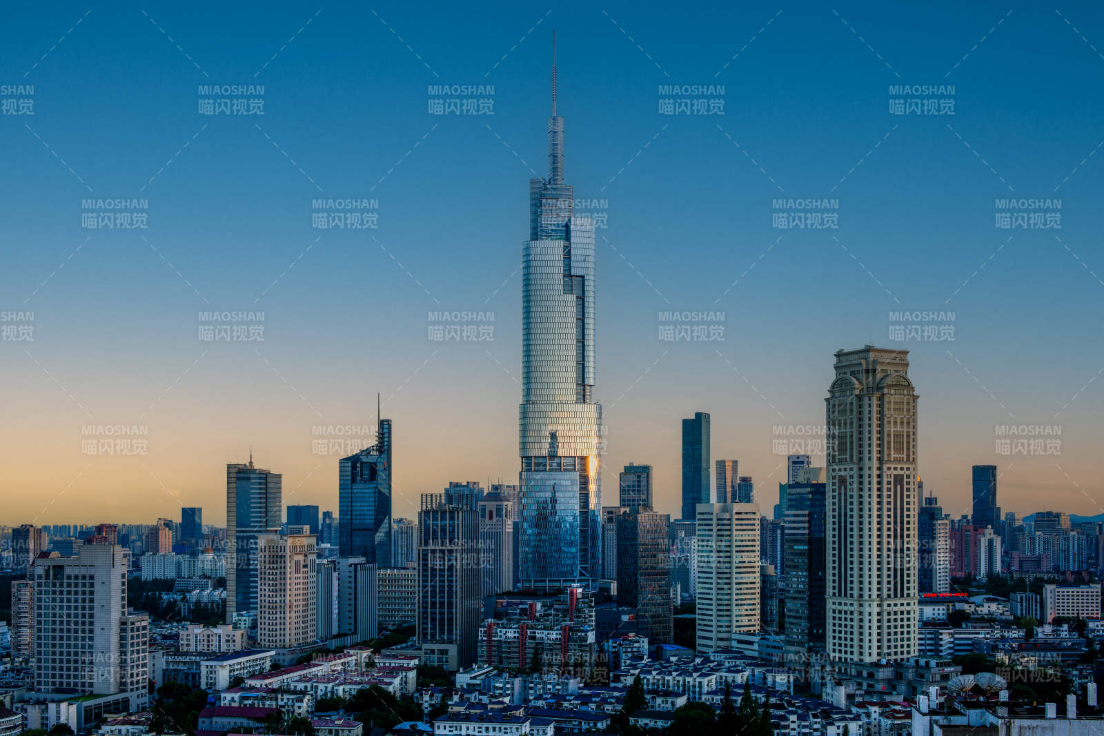 南京紫峰大厦图片