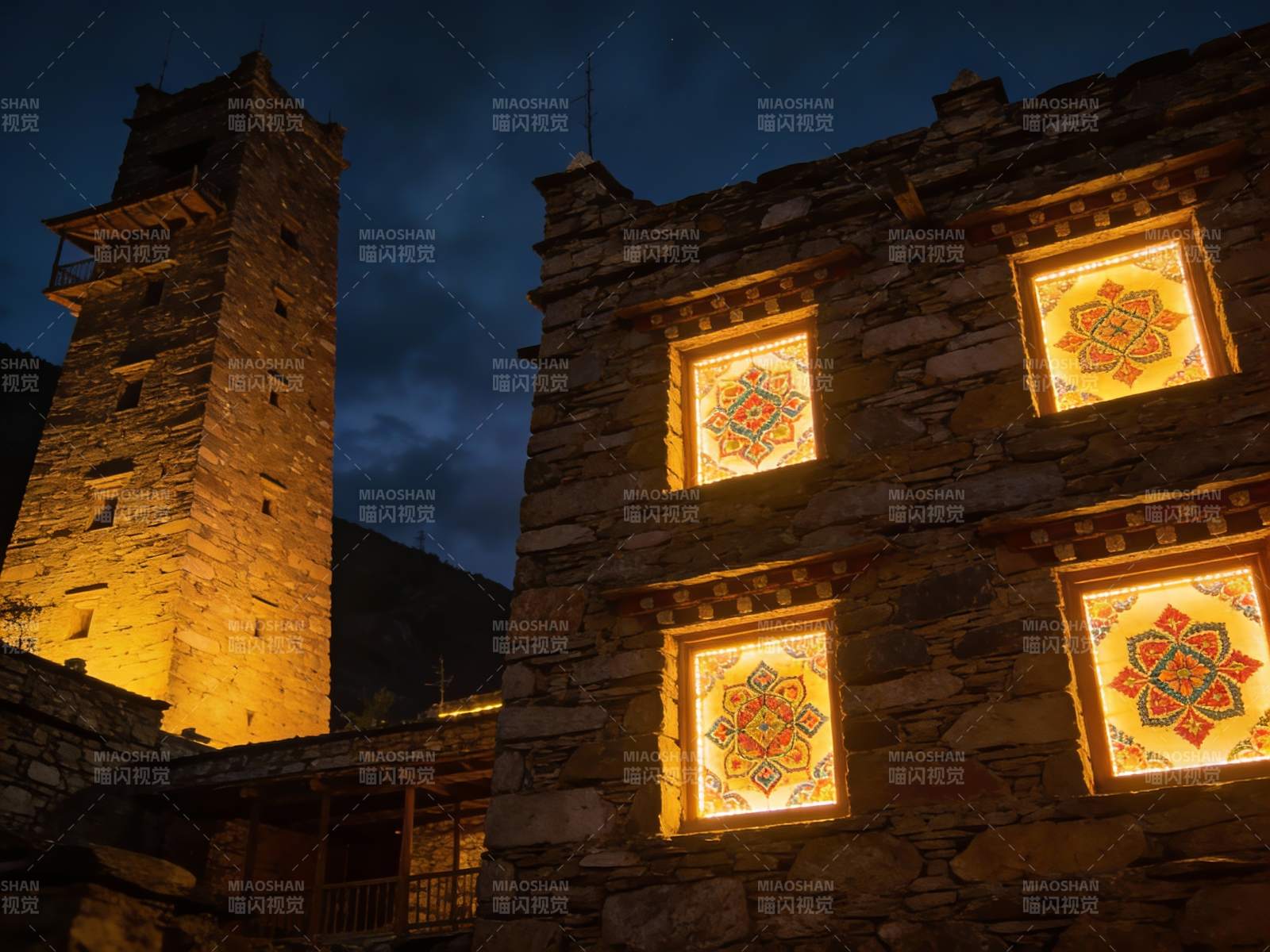 夜色中石砌建筑与彩窗图片