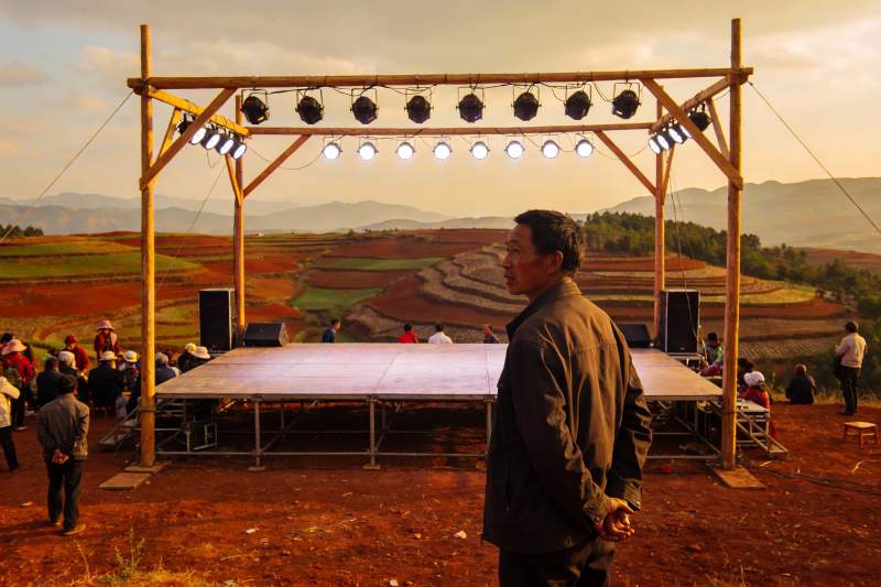 乡村舞台搭建现场图片