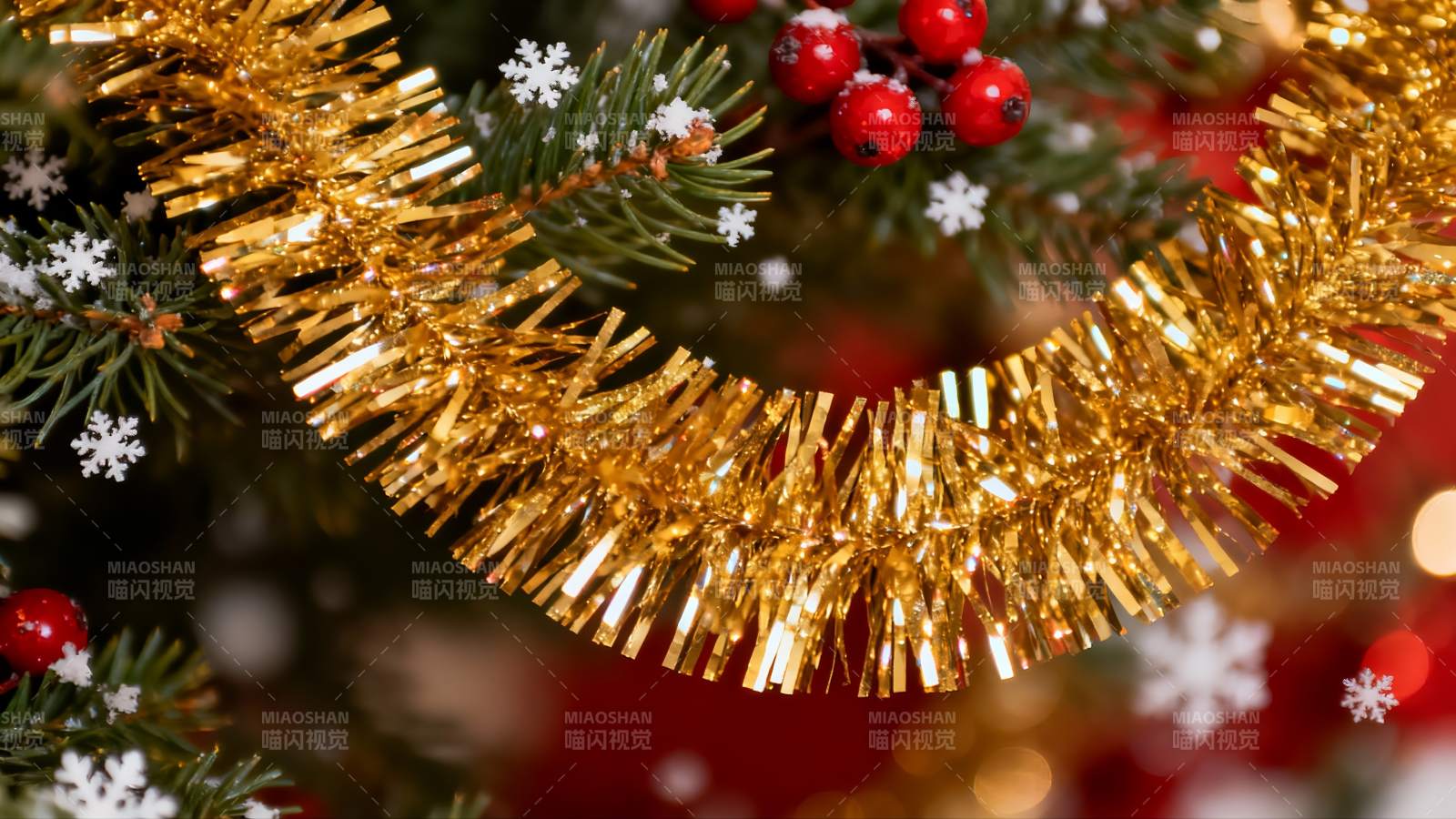 金色圣诞装饰特写图片