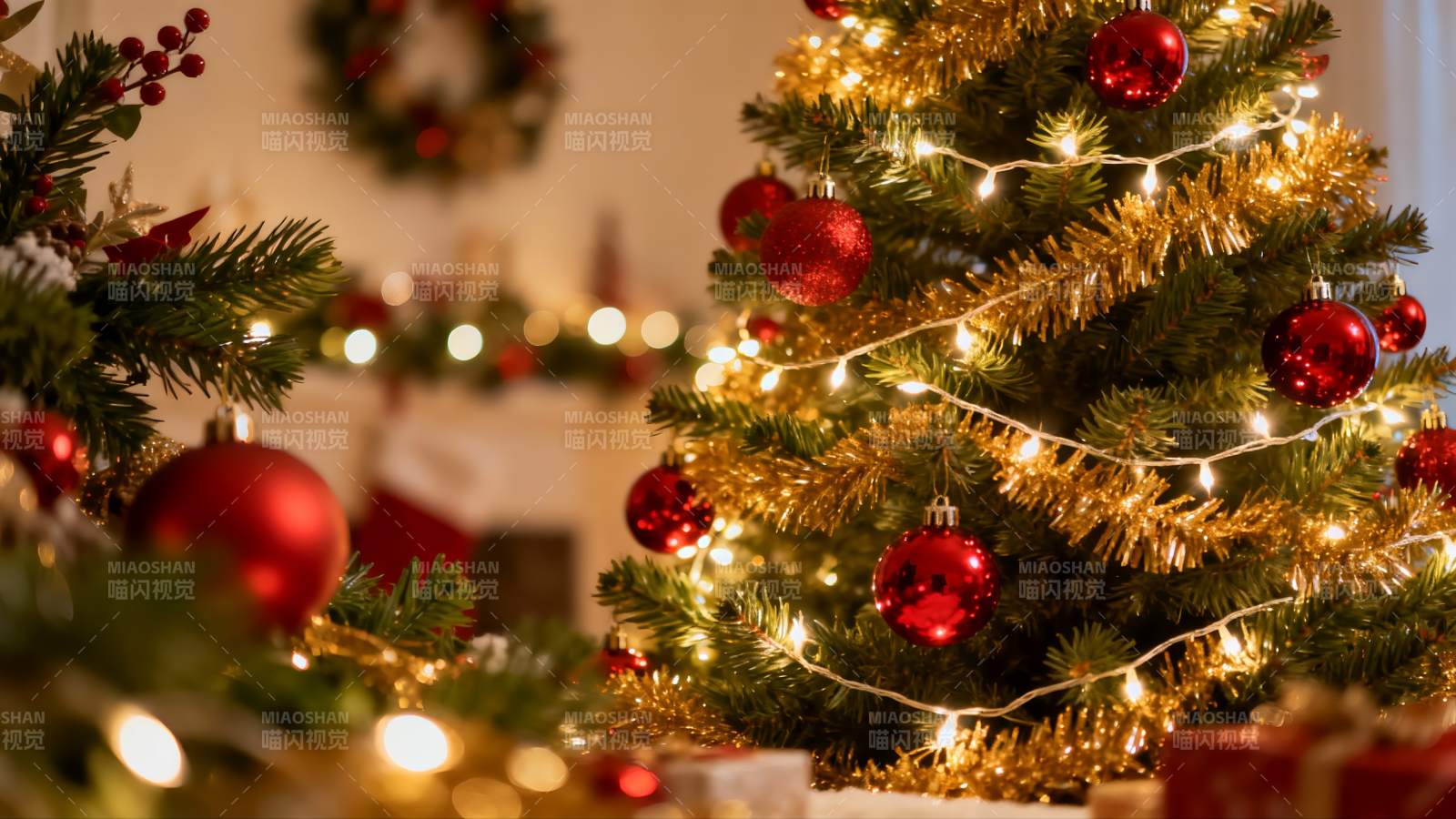 圣诞树装饰闪烁灯光图片