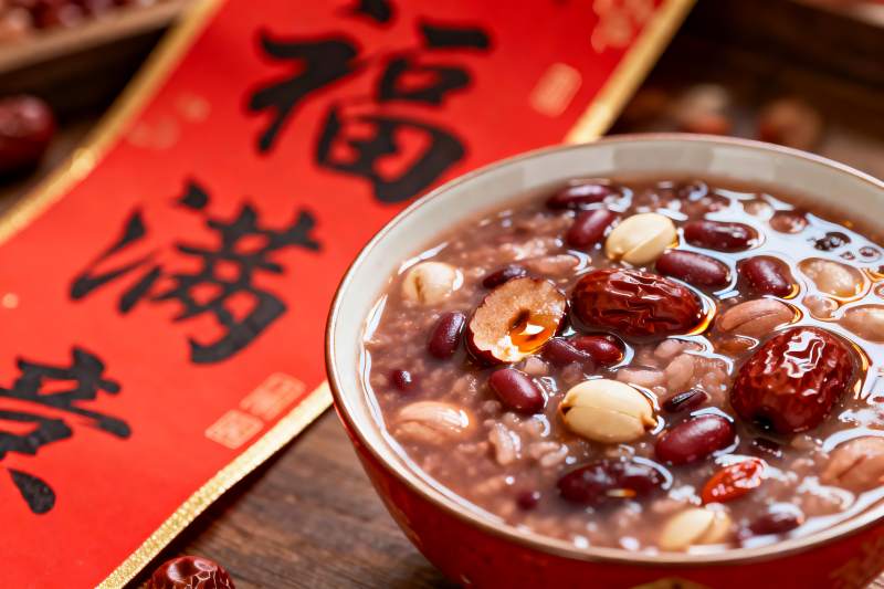 一碗红豆花生粥配福字装饰图片