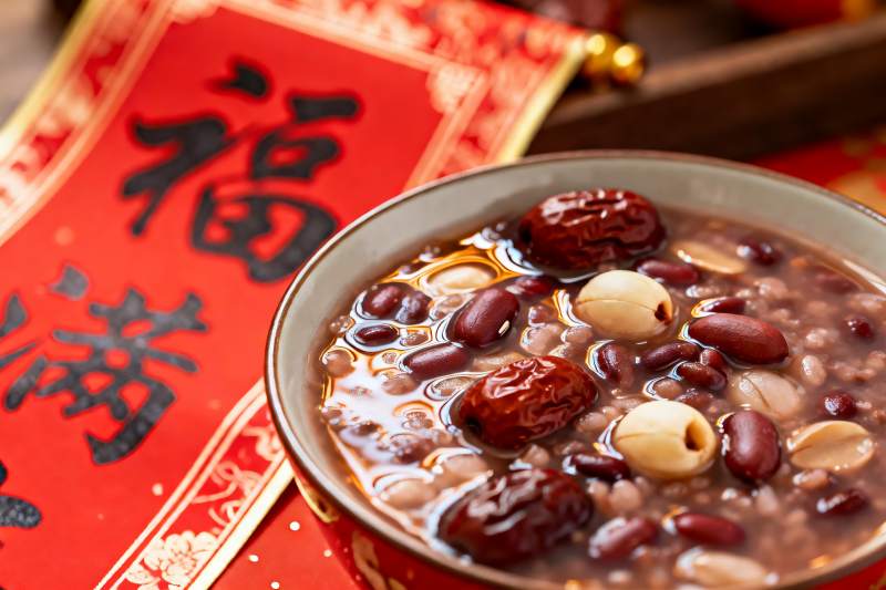 一碗红豆莲子粥配福字装饰图片