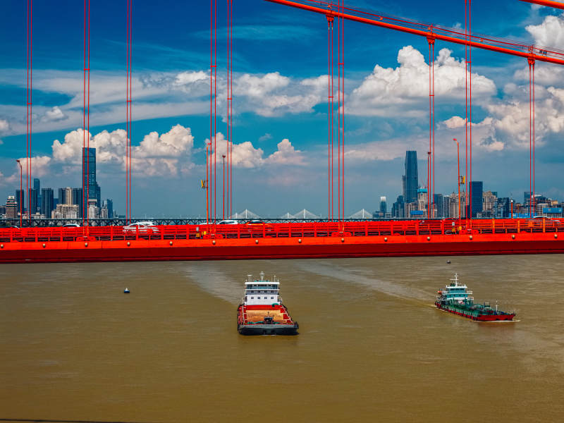 红桥碧水映城景-鹦鹉洲大桥图片