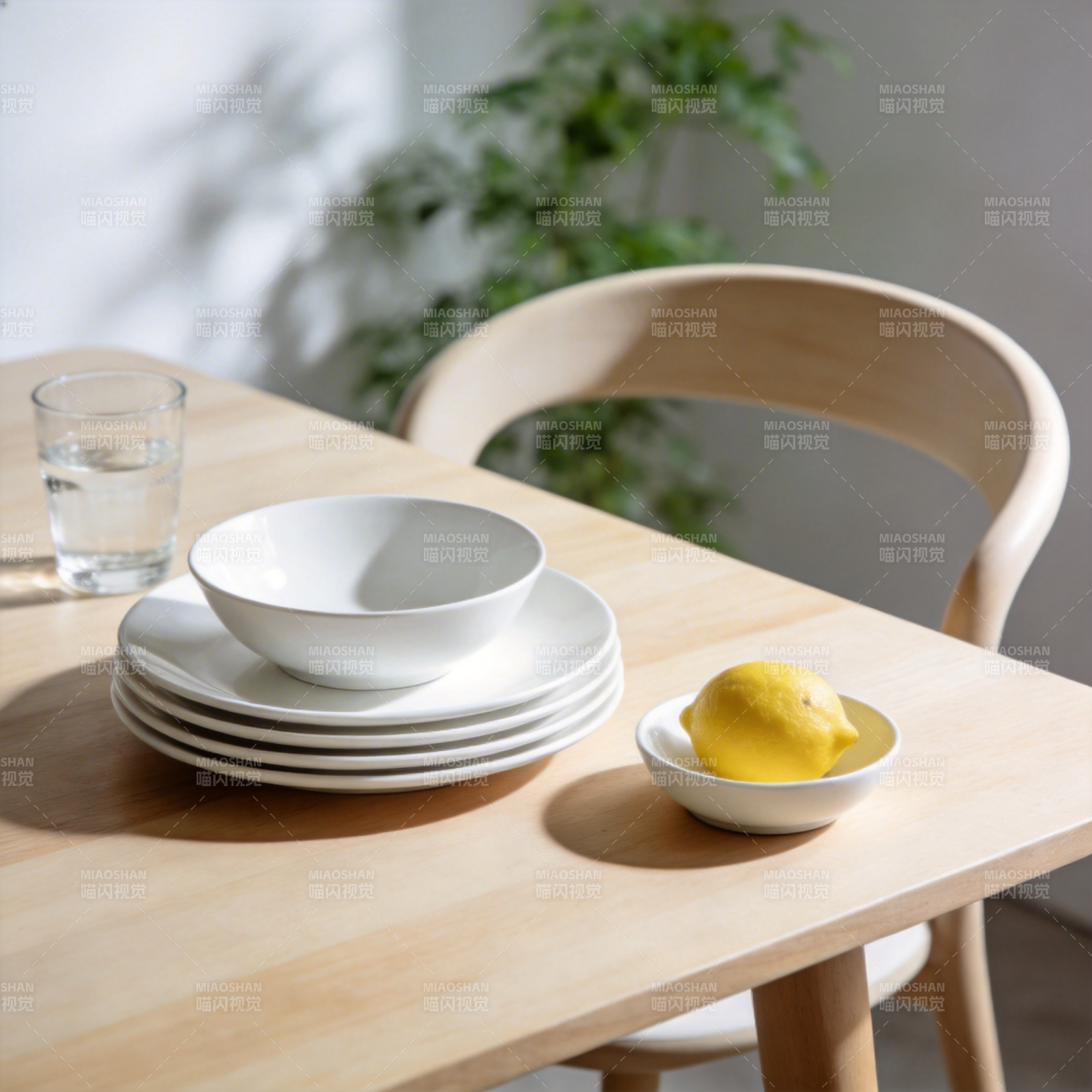 简约餐桌布置图片