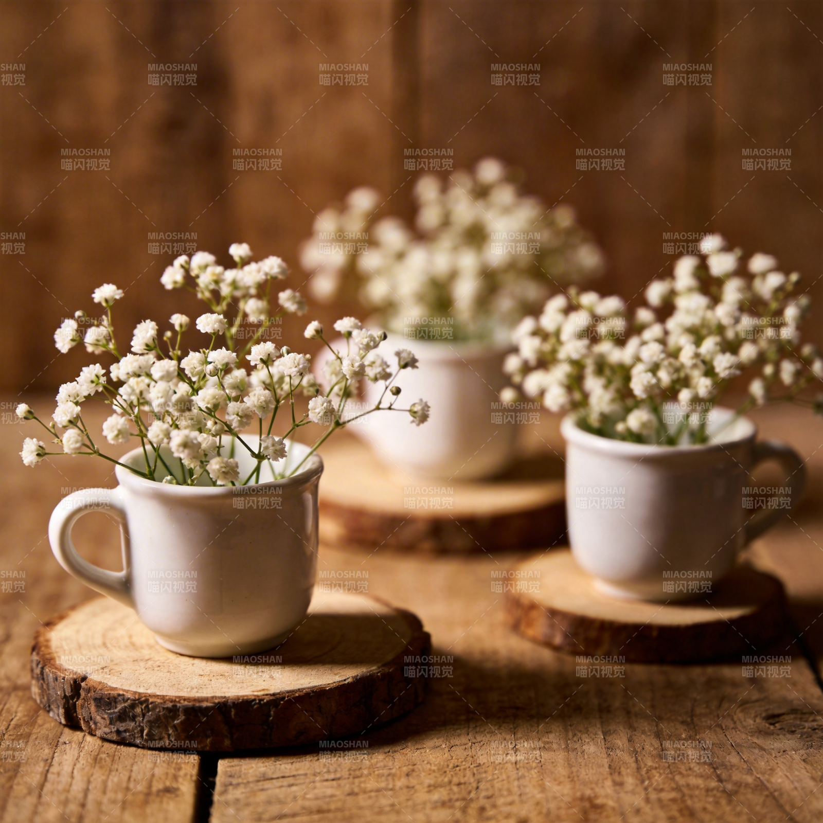 花杯静谧时光图片