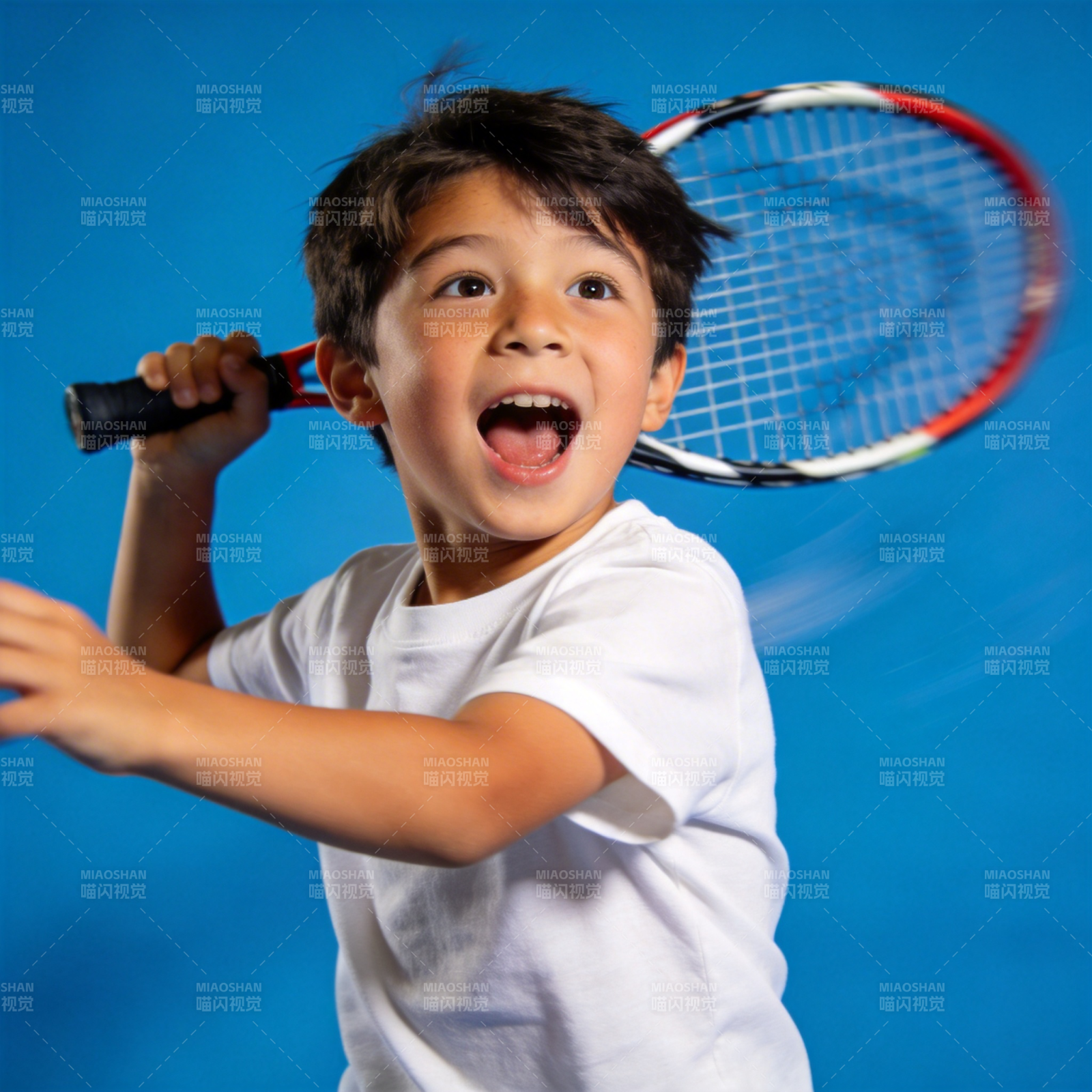 小球员挥拍瞬间图片