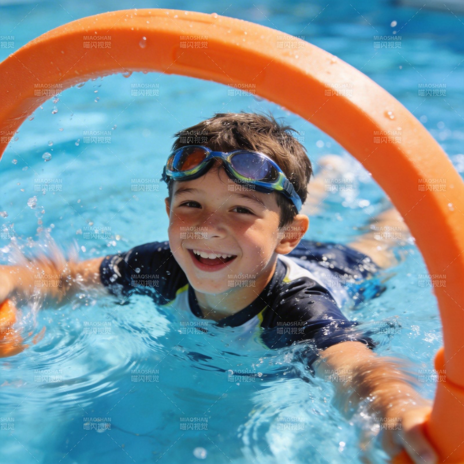 泳池欢乐时光图片
