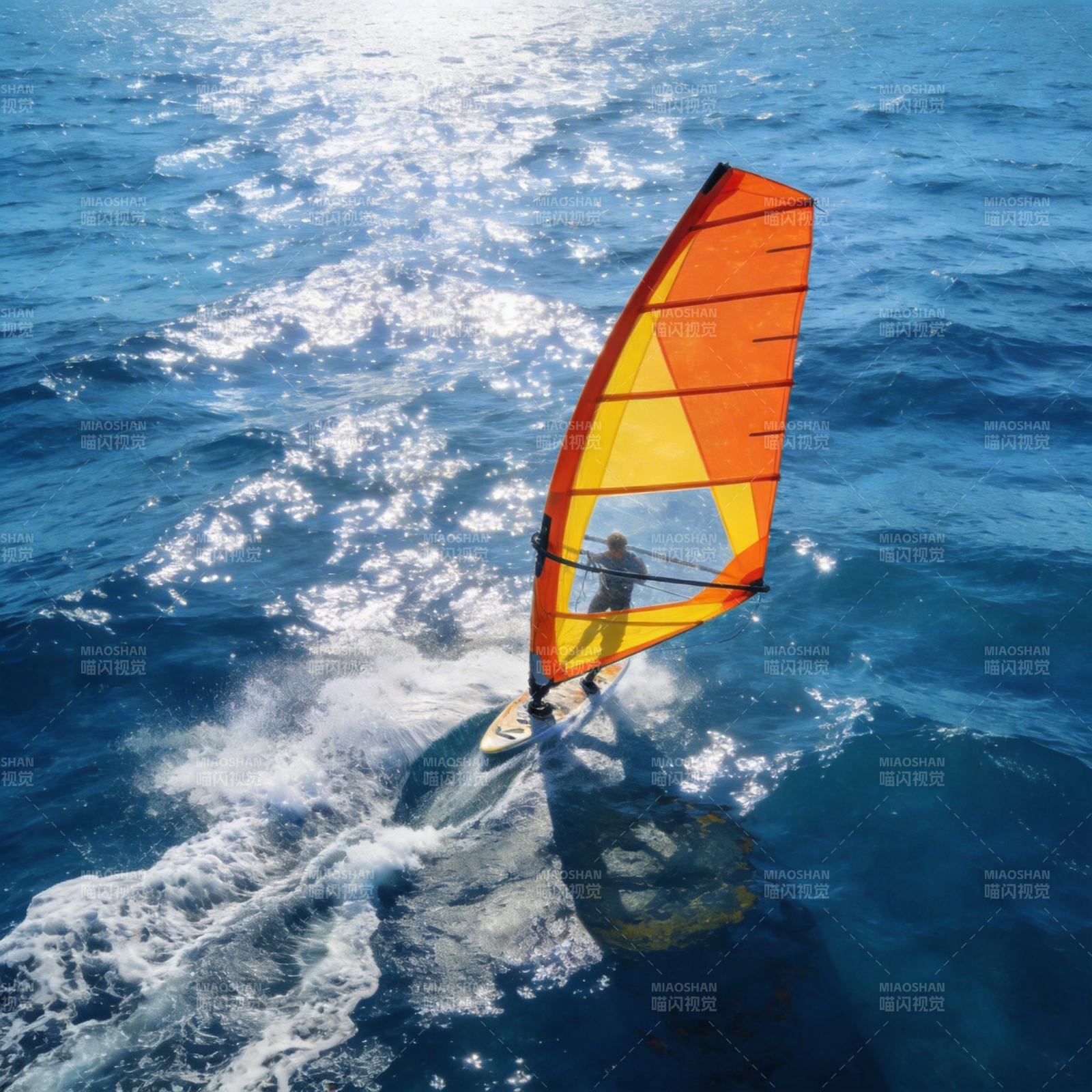 风帆冲浪 乘风破浪图片