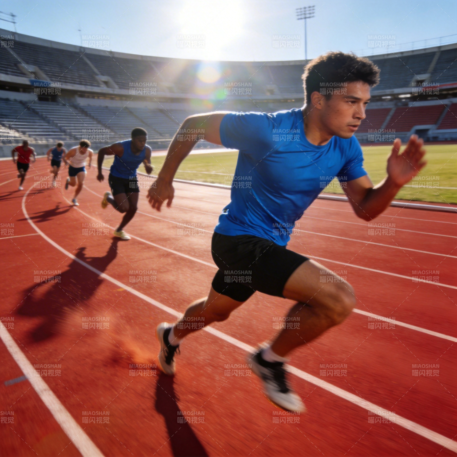 赛道上的速度对决图片