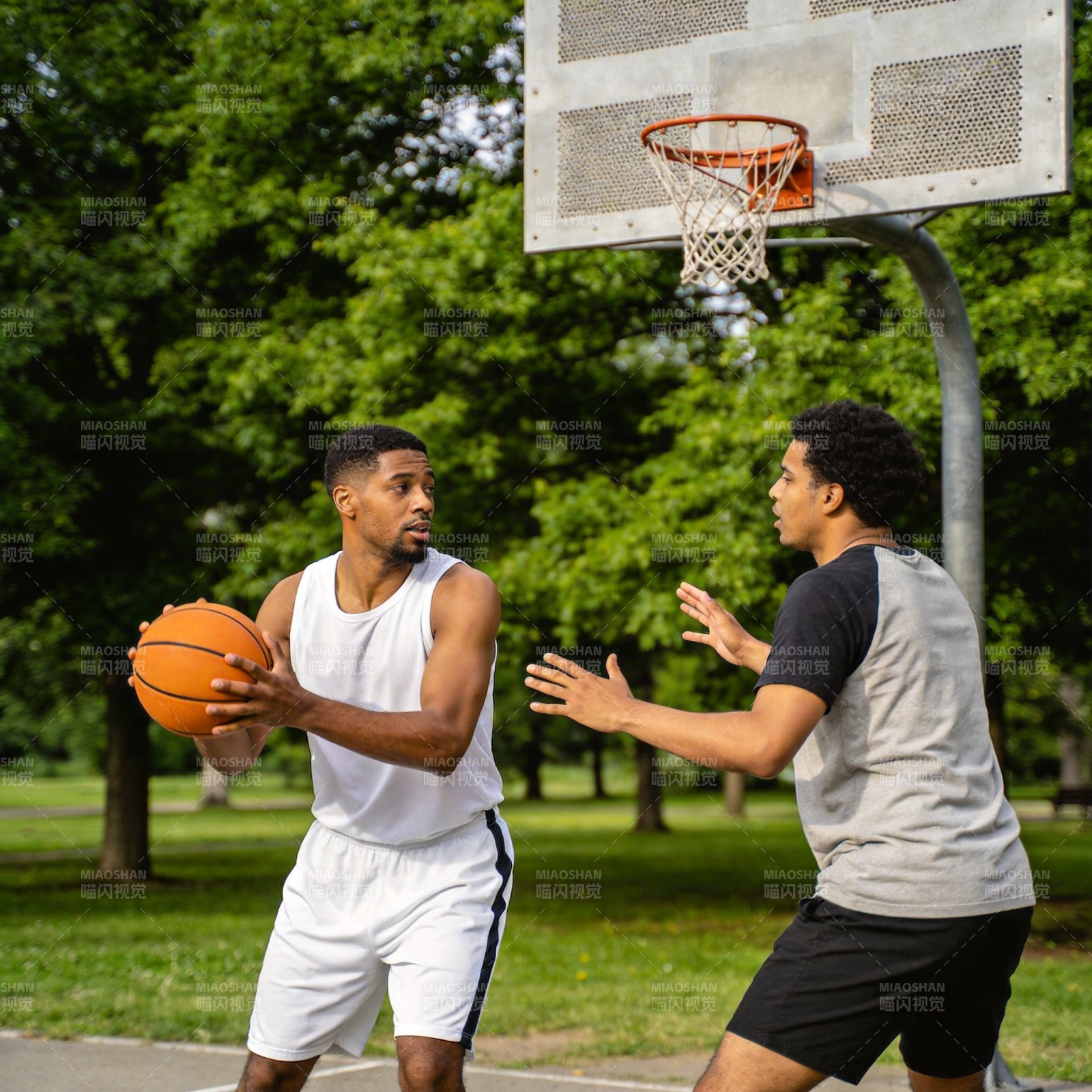 街头篮球对决图片