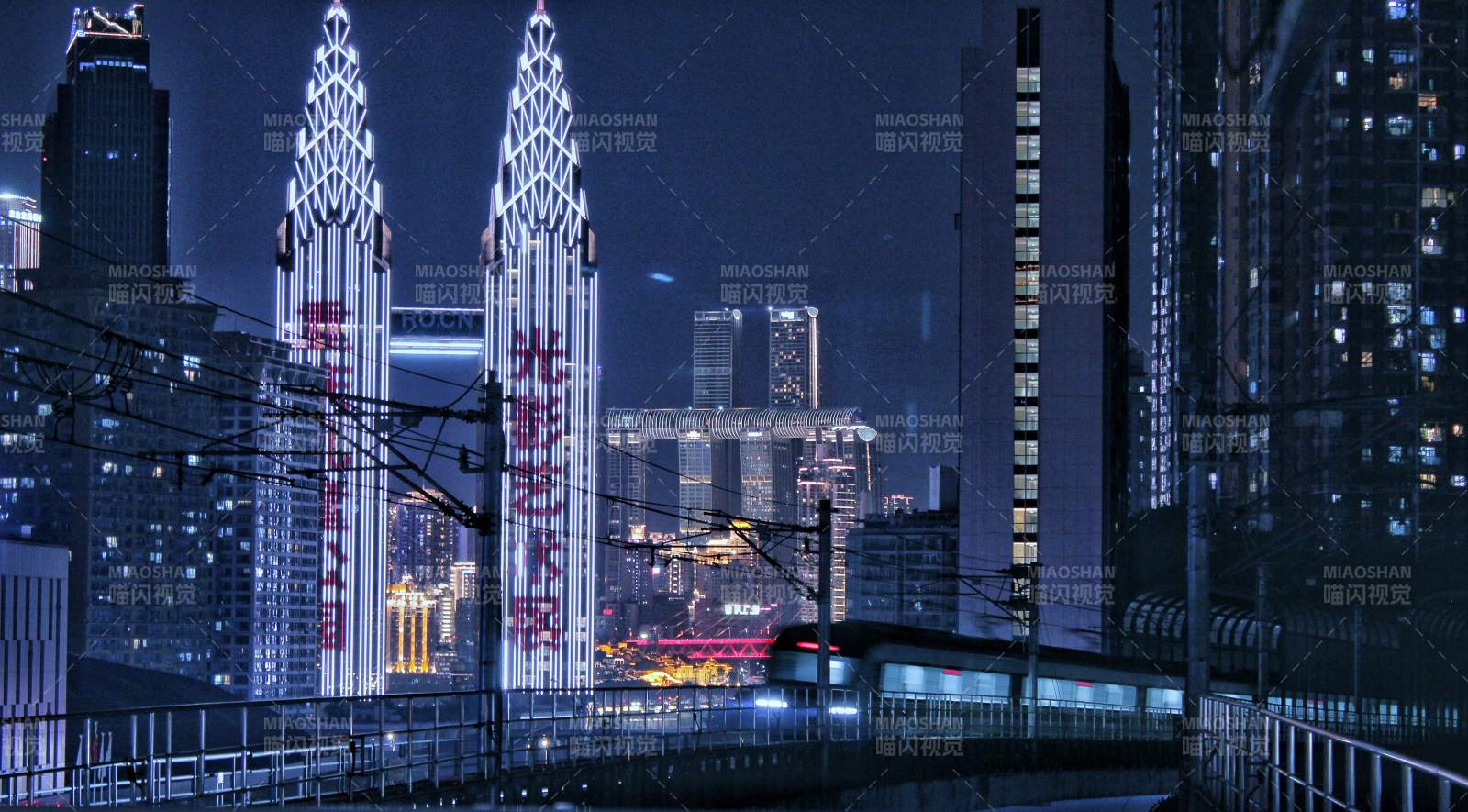 夜幕下的城市灯火  重庆图片