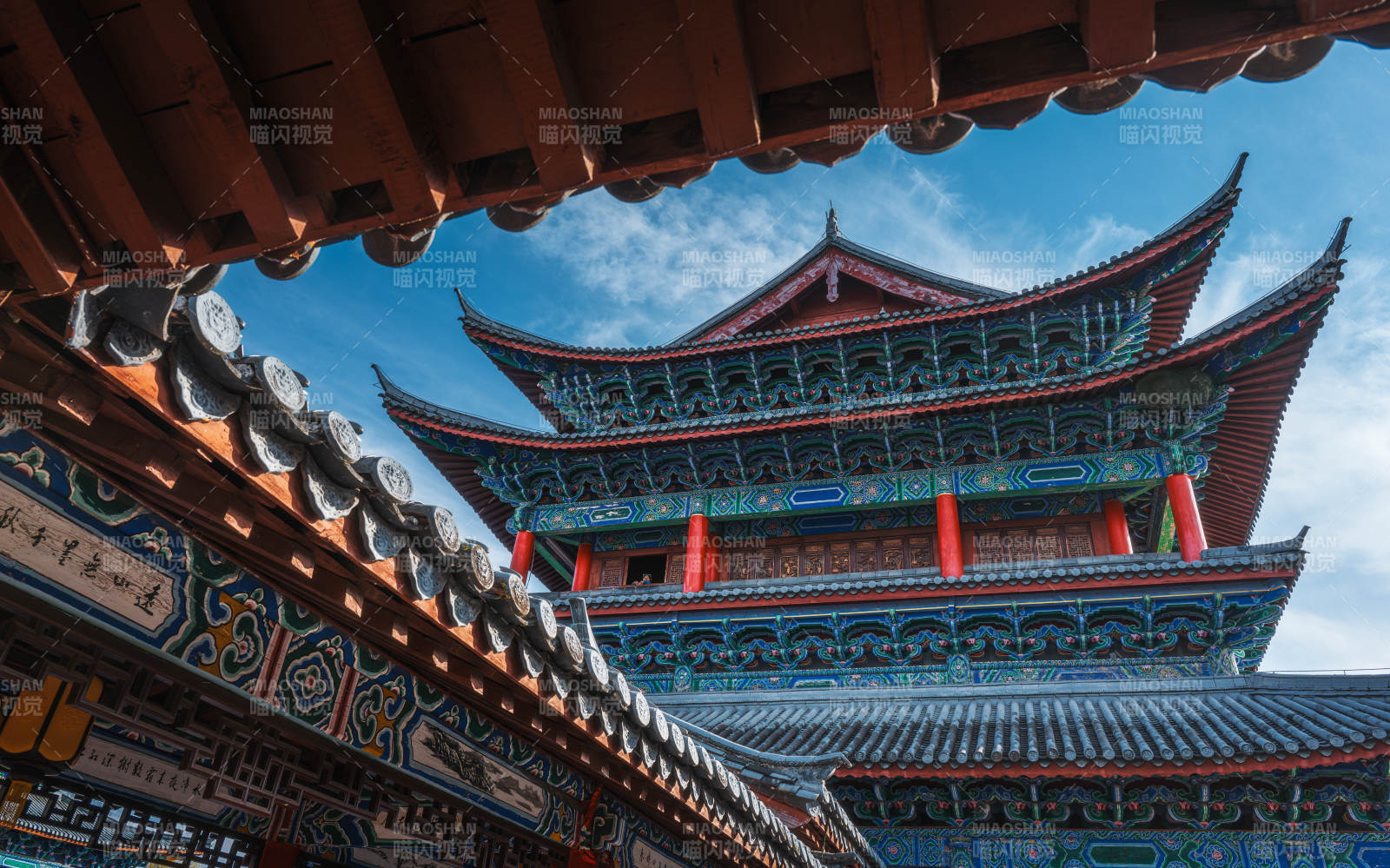 丽江木府古建筑飞檐翘角图片