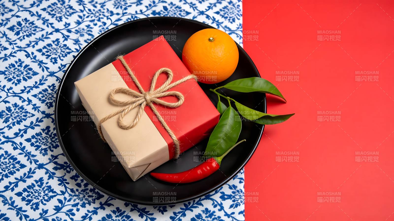节日礼盒与橙子图片