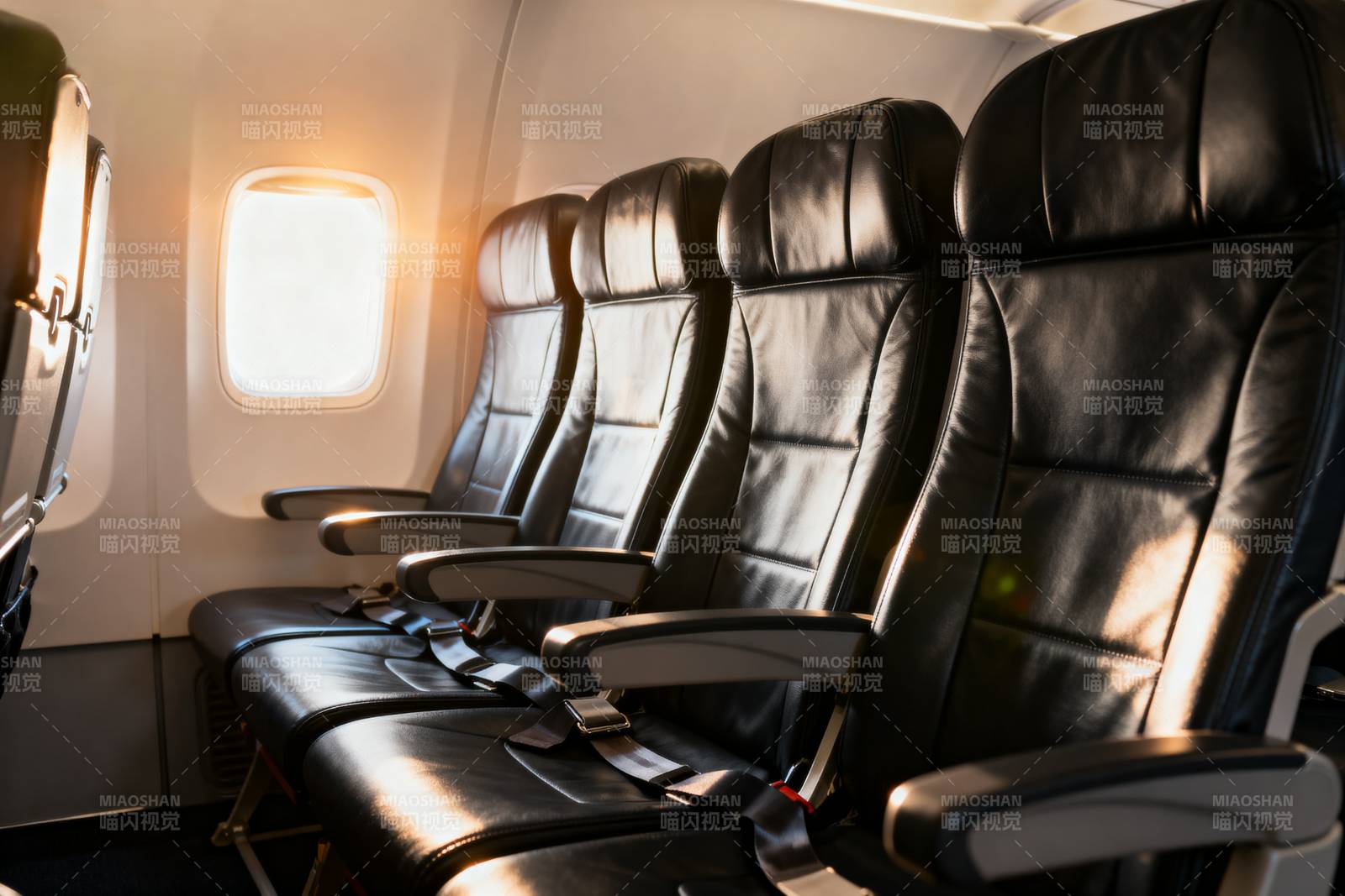 飞机客舱座椅特写图片